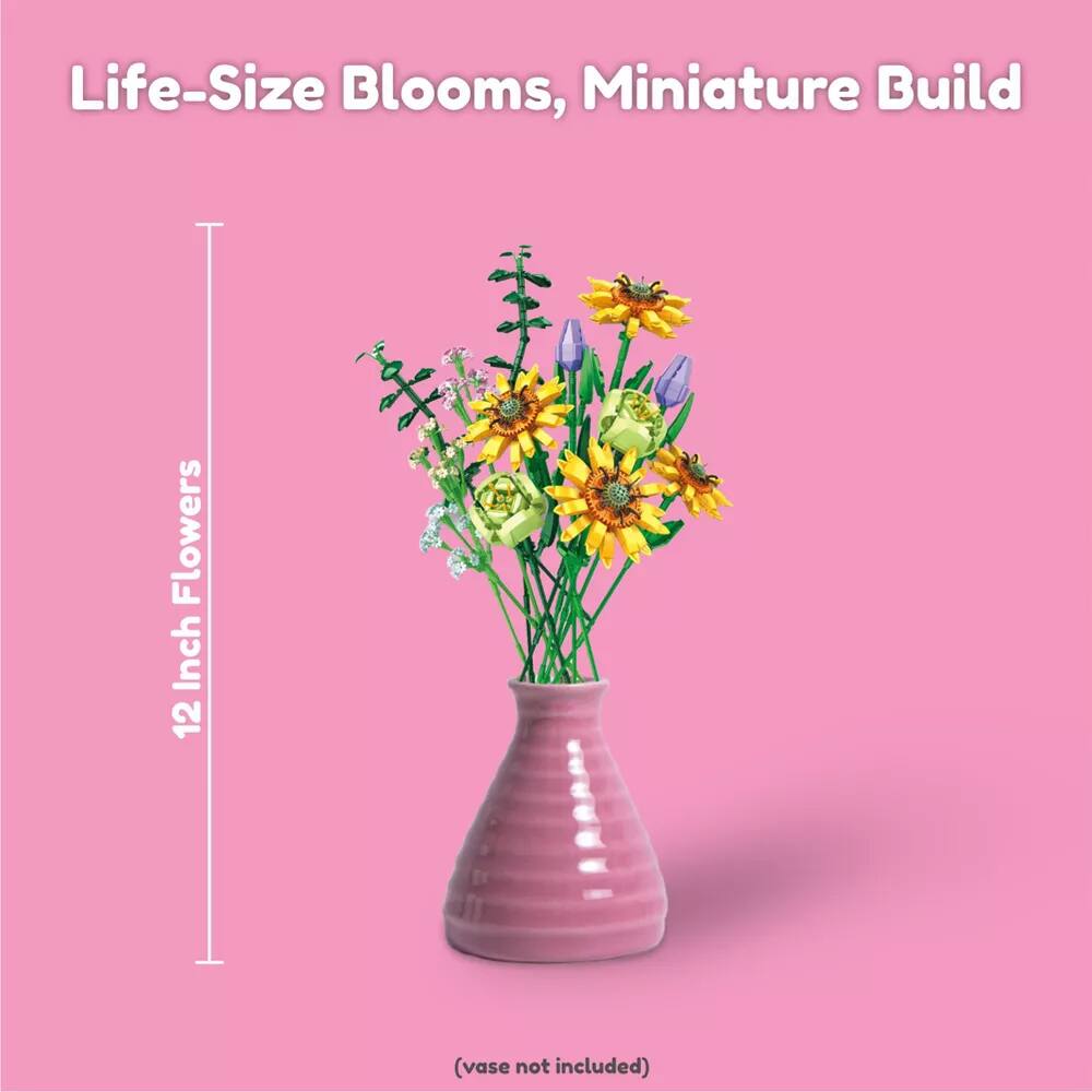 Life-Size Blooms, Miniature Build

12 Inch Flowers

(vase not included)