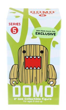 Dark Horse Comics - Domo 2" Qee Mini Figure: Series 5 Blind Box (NYCC'13 Exclusive) - Red