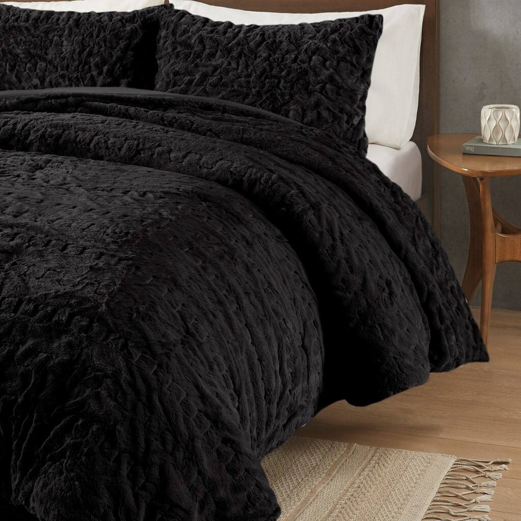 Alt View 1. Gracie Mills - Gracie Mills Hanna Faux Fur Down Alternative Comforter Set - Black.