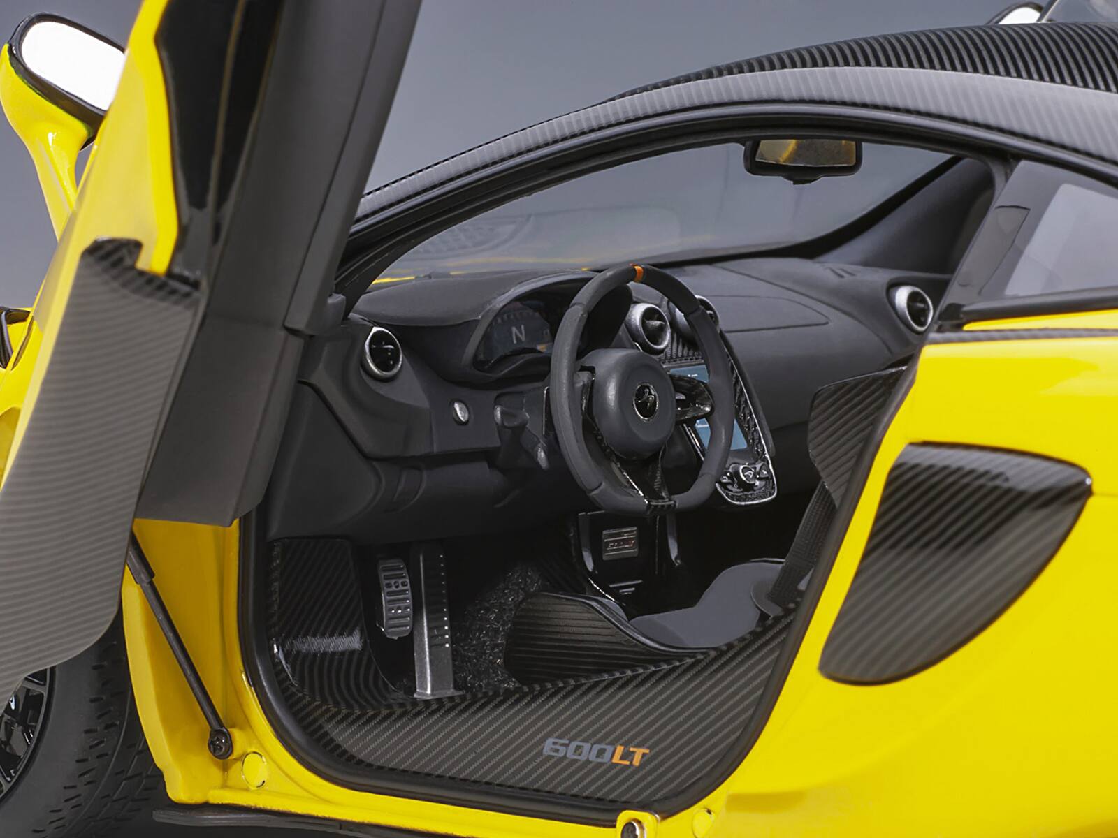 Alt View 2. Autoart - McLaren 600LT Sicilian Yellow and Carbon 1/18 Model Car by Autoart.