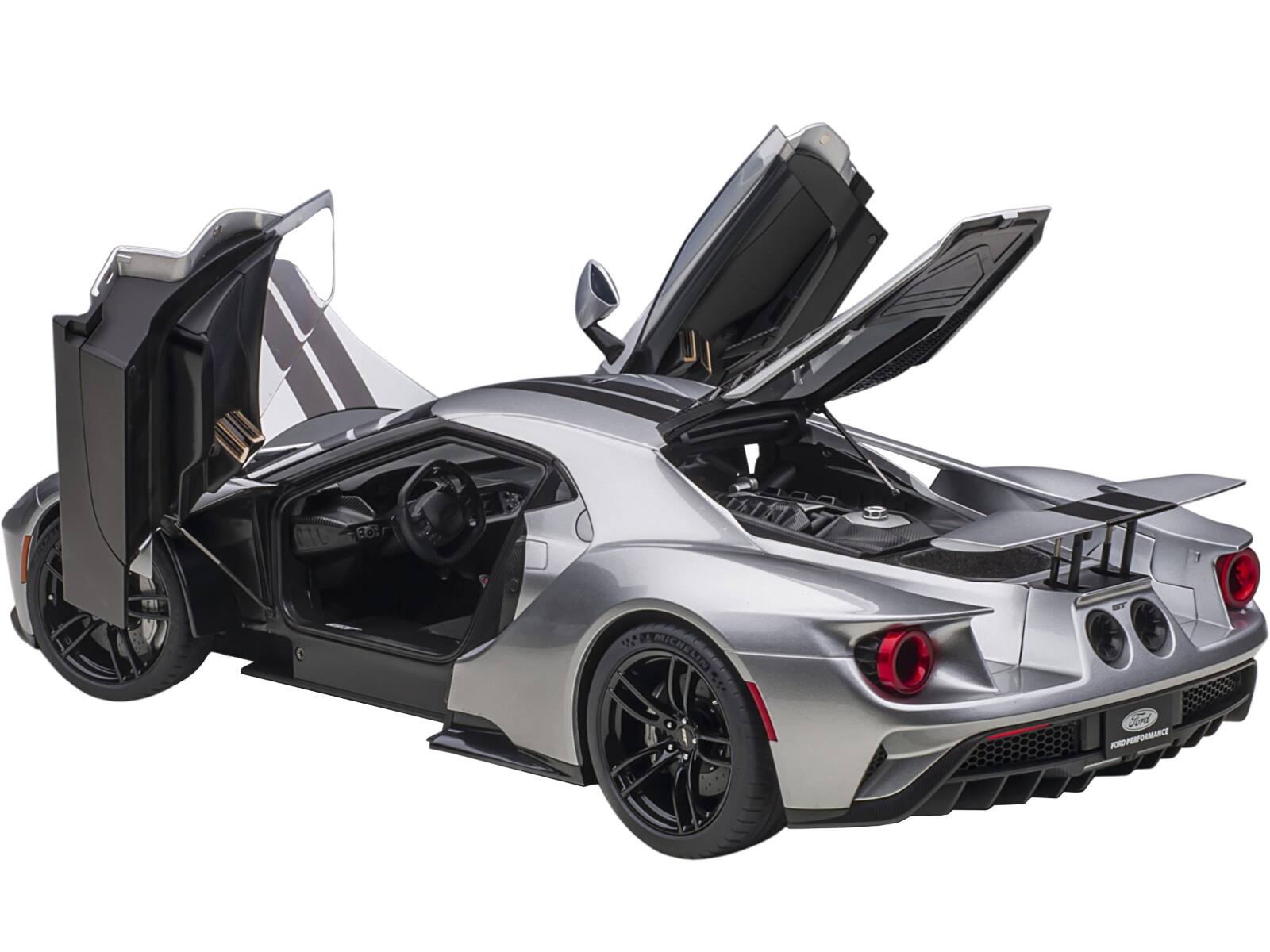 301  MICHELIN Ford GT