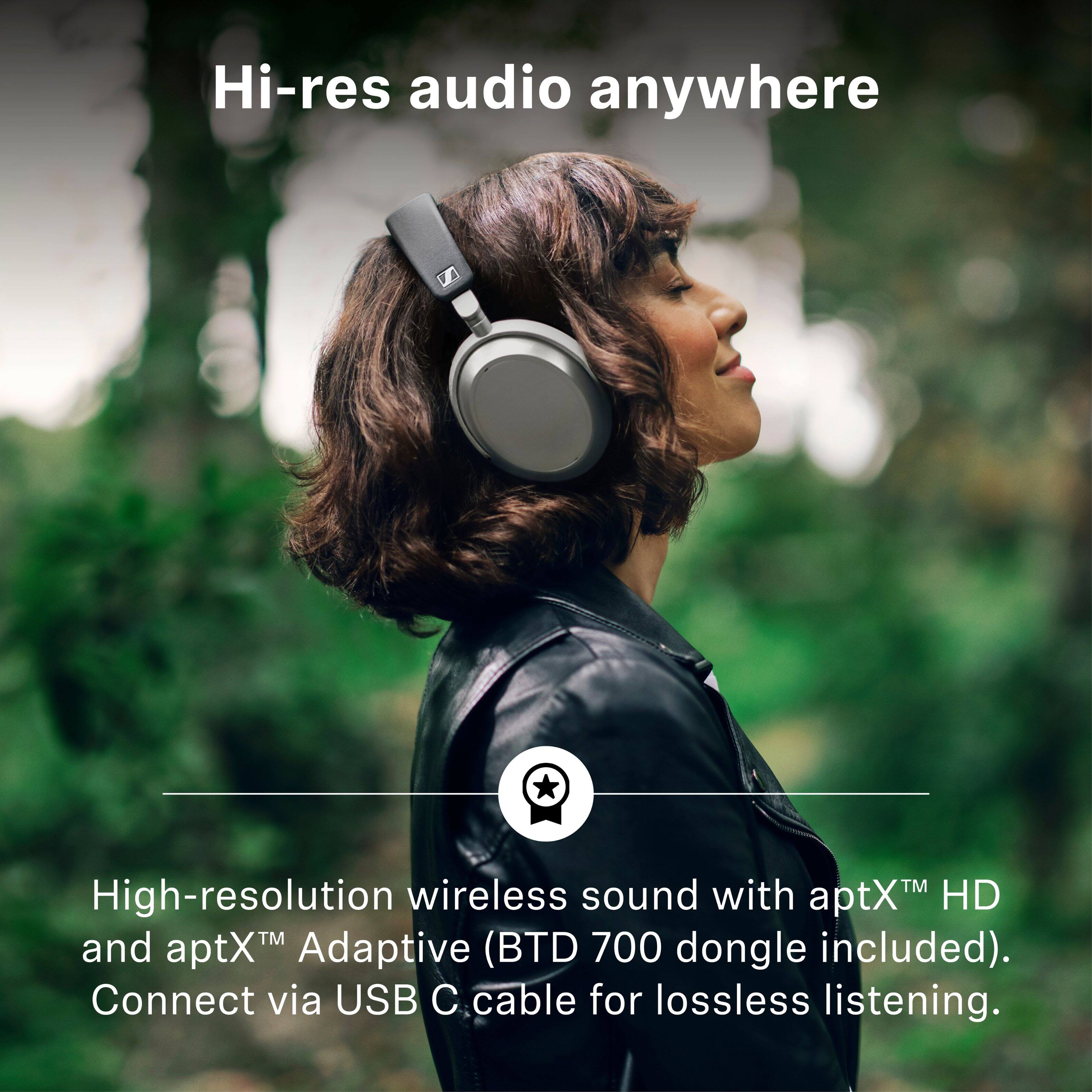 Hi-res audio anywhere

High-resolution wireless sound with aptX™ HD and aptX™ Adaptive (BTD 700 dongle included). Connect via USB C cable for lossless listening.