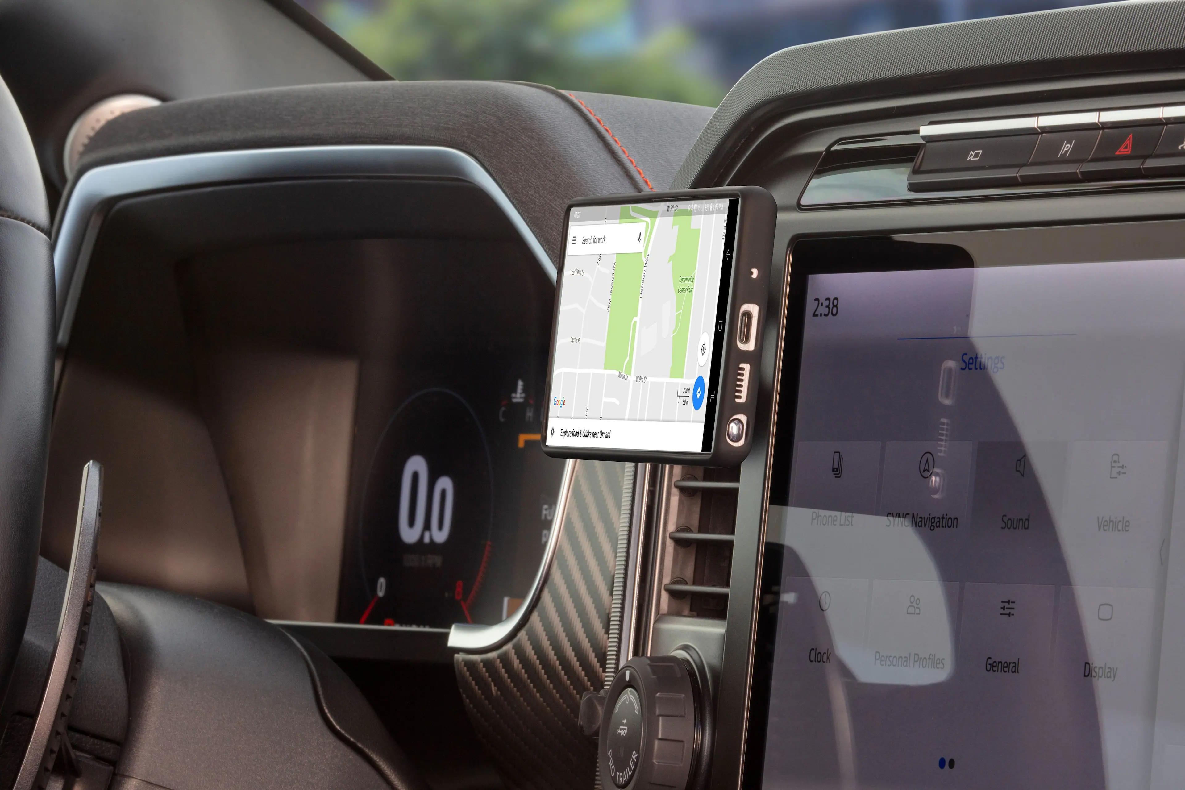 1O /P/ 1 IN   Secitnet 1  : See ol 2:38 0. 0 8  ie! 1 I EpletedlShoienerOradt - be d M 3red Fu D i1 a fr A I Phone LSt Setuings O I 11 STNG Navigation Sound Vehicle Clock Personal Profiles General Display - CULER
