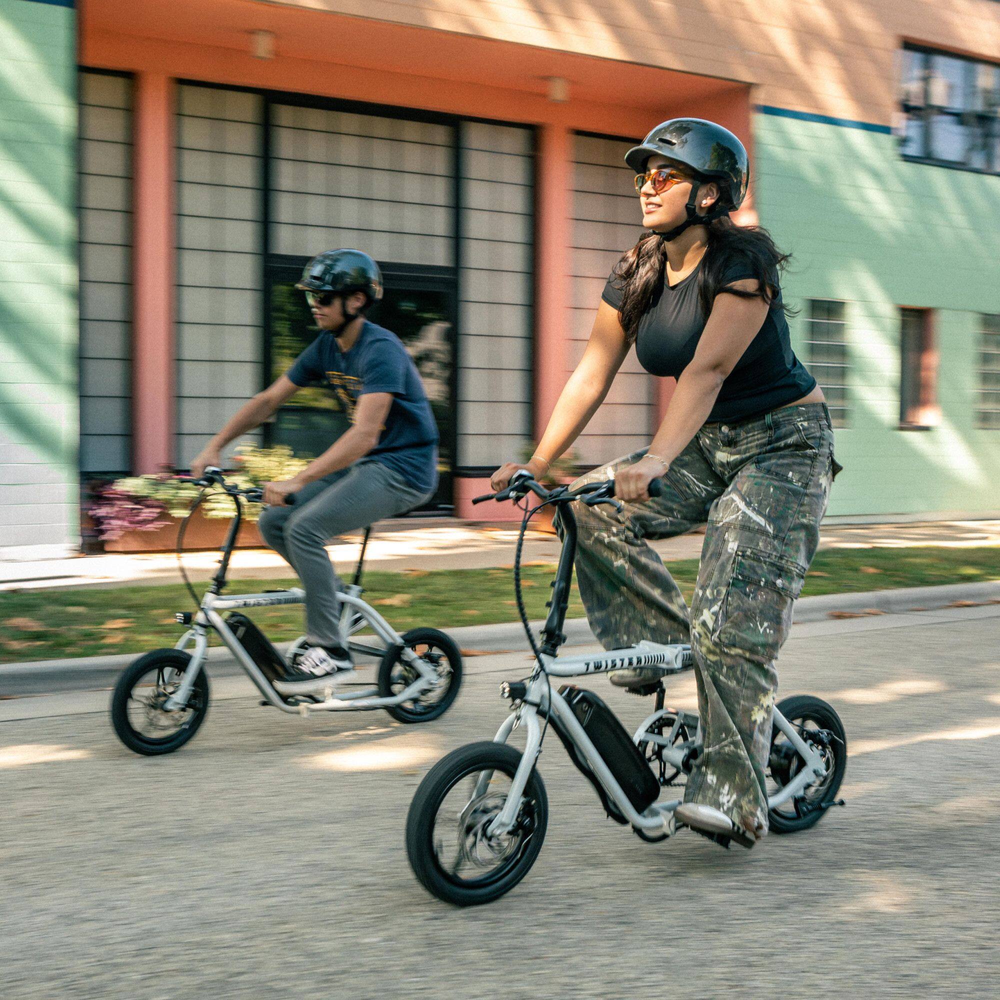 Alt View 4. Schwinn - Twister Foldable Compact Electric Bike, 14 Inch Wheels - fog.
