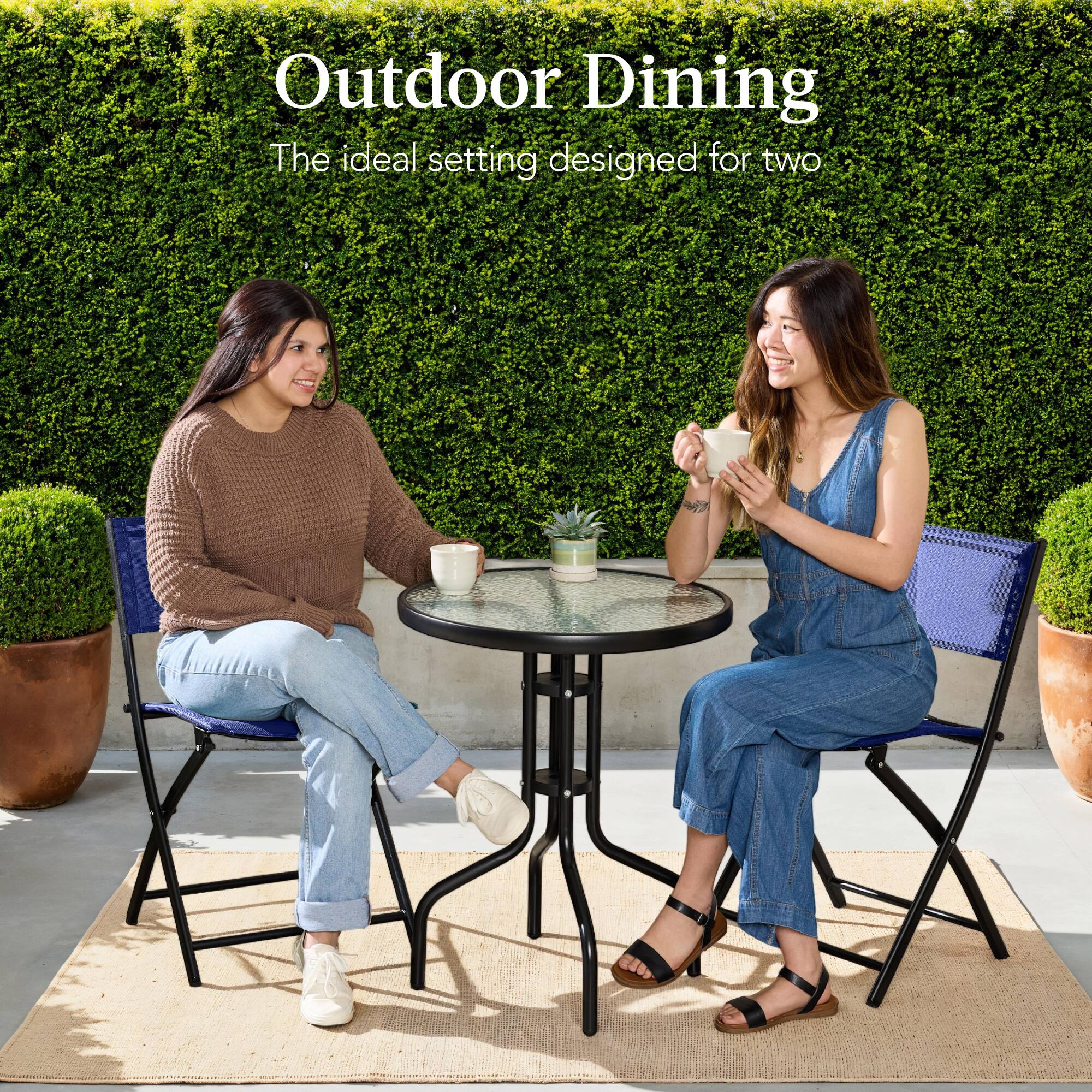 Outdoor Dining  
The ideal setting designed for two
