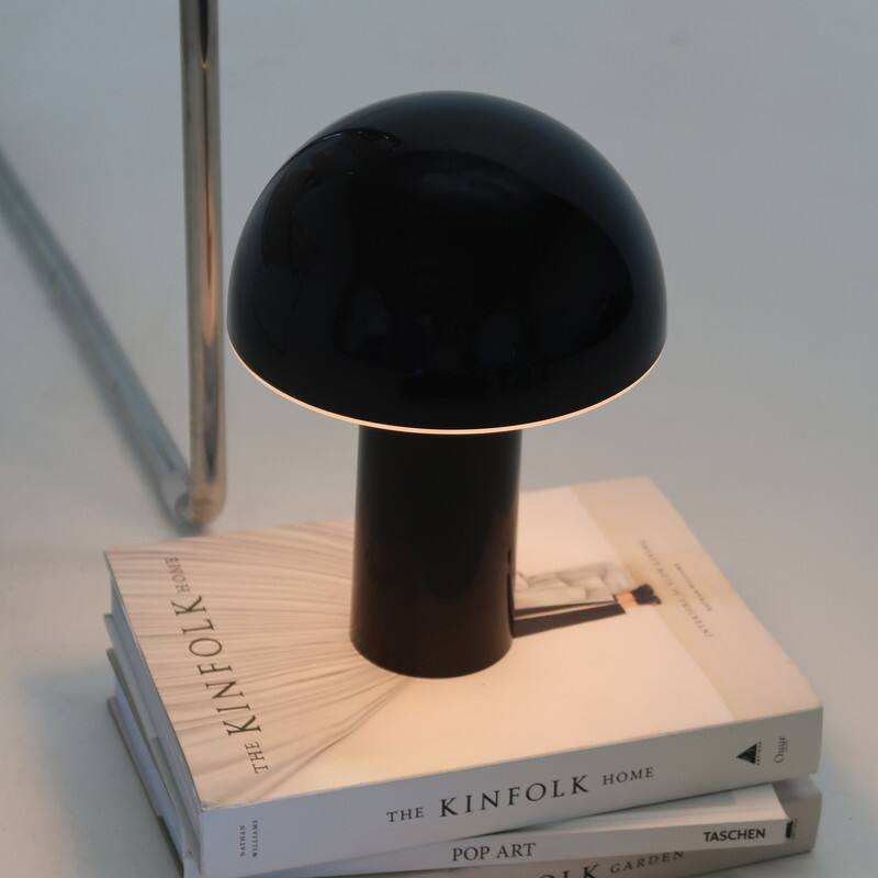 HOME THE KINFOLK  
THE KINFOLK HOME  
POP ART  
THE KINFOLK GARDEN  
TASCHEN