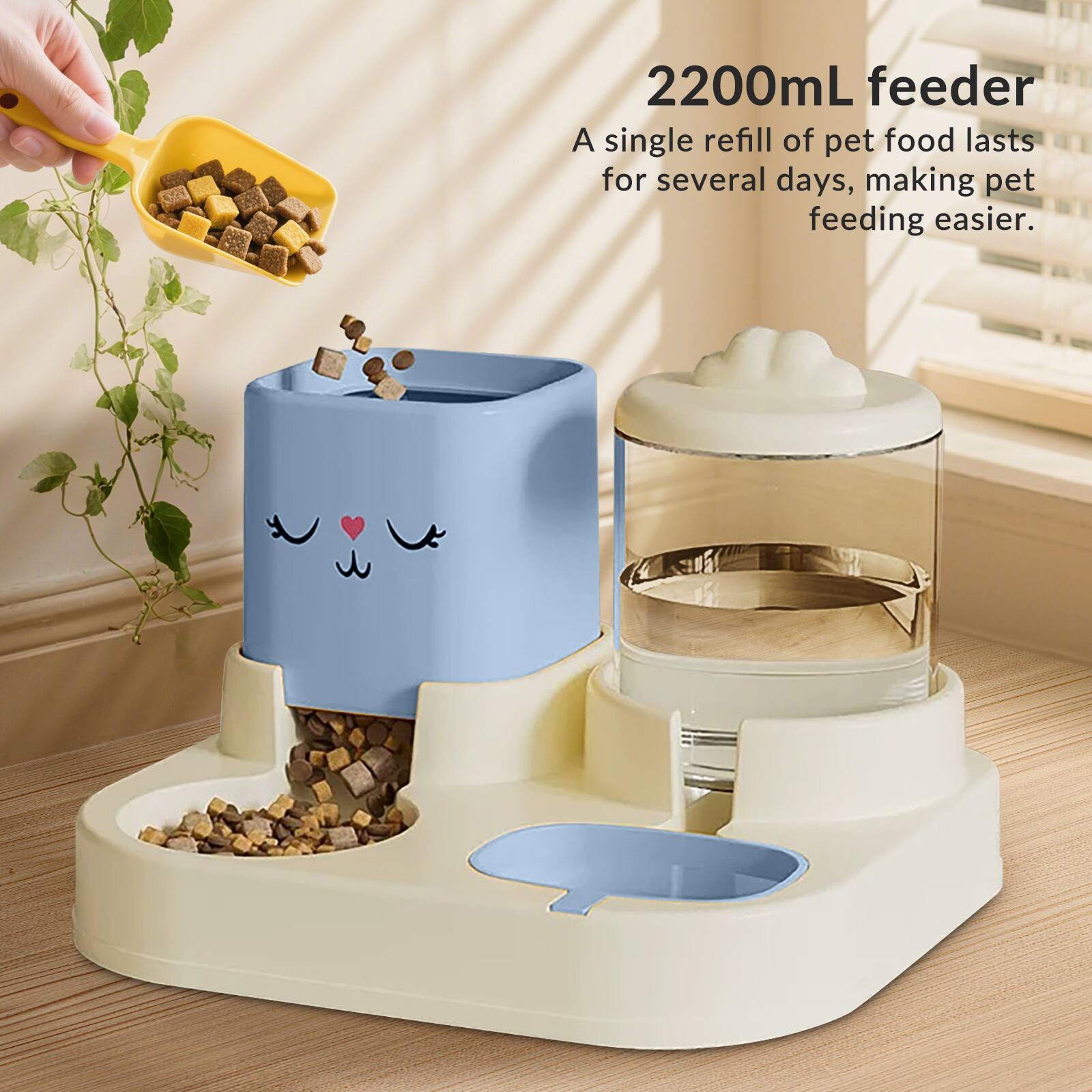 2200mL feeder  
A single refill of pet food lasts for several days, making pet feeding easier.