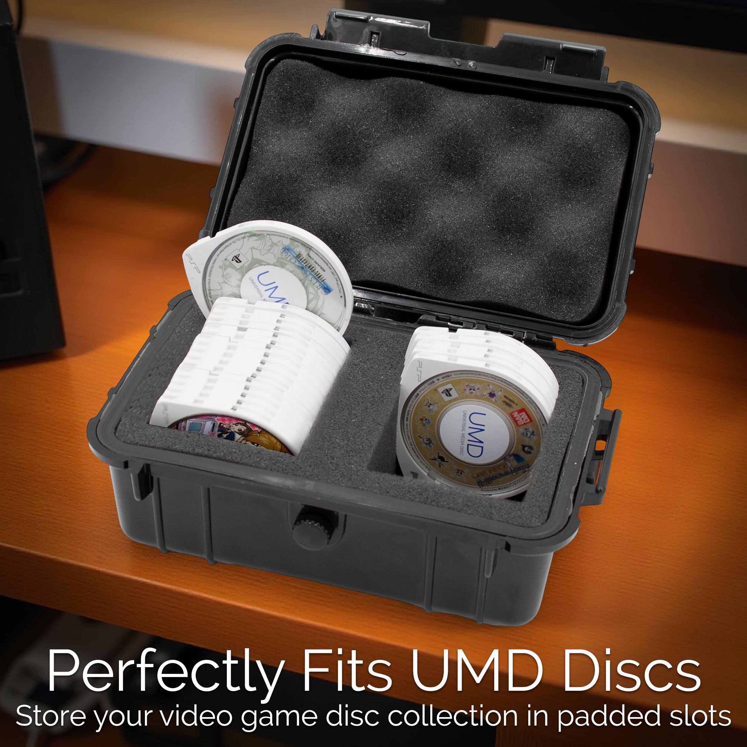 Perfectly Fits UMD Discs  
Store your video game disc collection in padded slots
