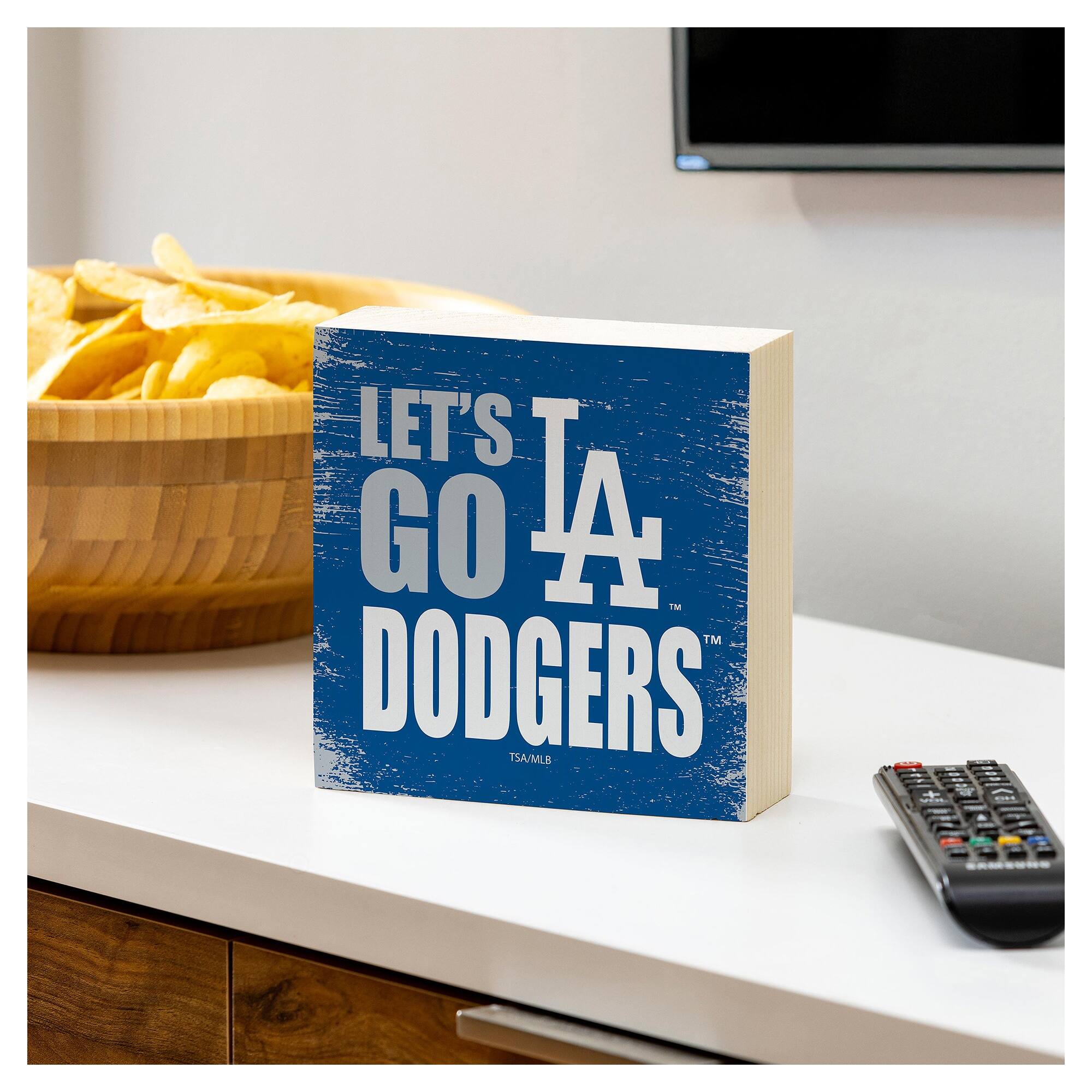 LET'S GO LA DODGERS  
TSA/MLB