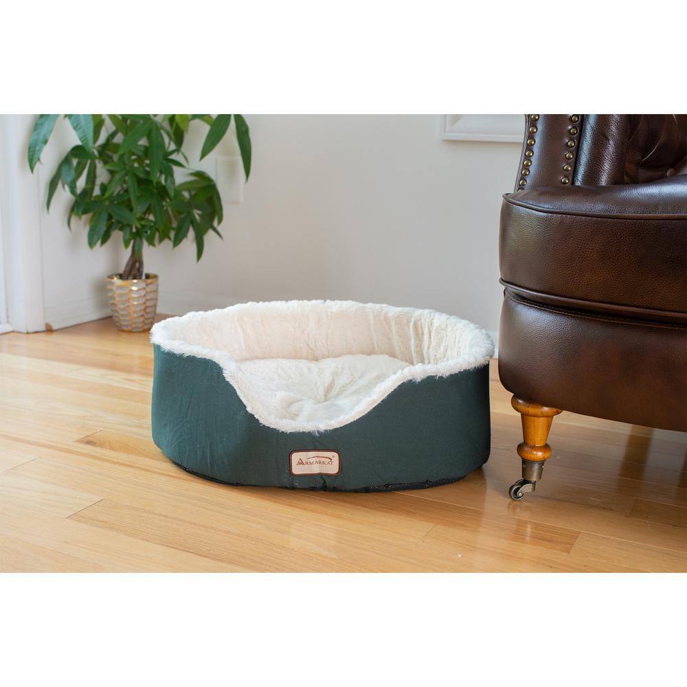 Alt View 1. Armarkat - Pet Bed Laurel Green And Ivory - Green.