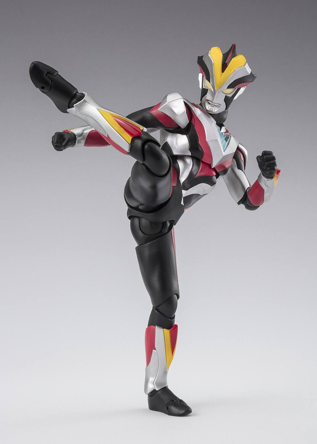 Alt View 4. Bandai - Tamashii Nations - Ultraman Ginga S - S.H.Figuarts - Ultraman Victory  - Collectibles - Multicolor.