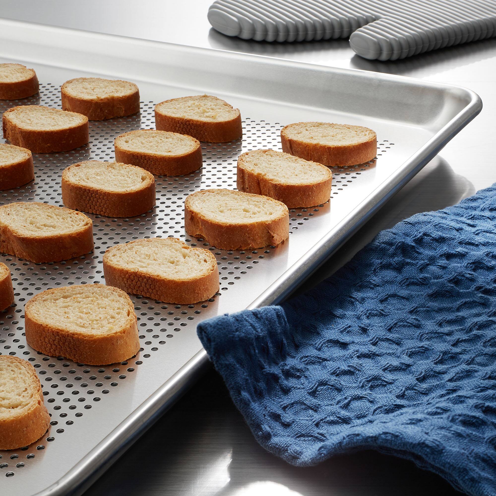 Alt View 1. GRIDMANN - 18 x 26-in 12pk - Commercial Aluminum Perforated Baking Sheets - Silver.