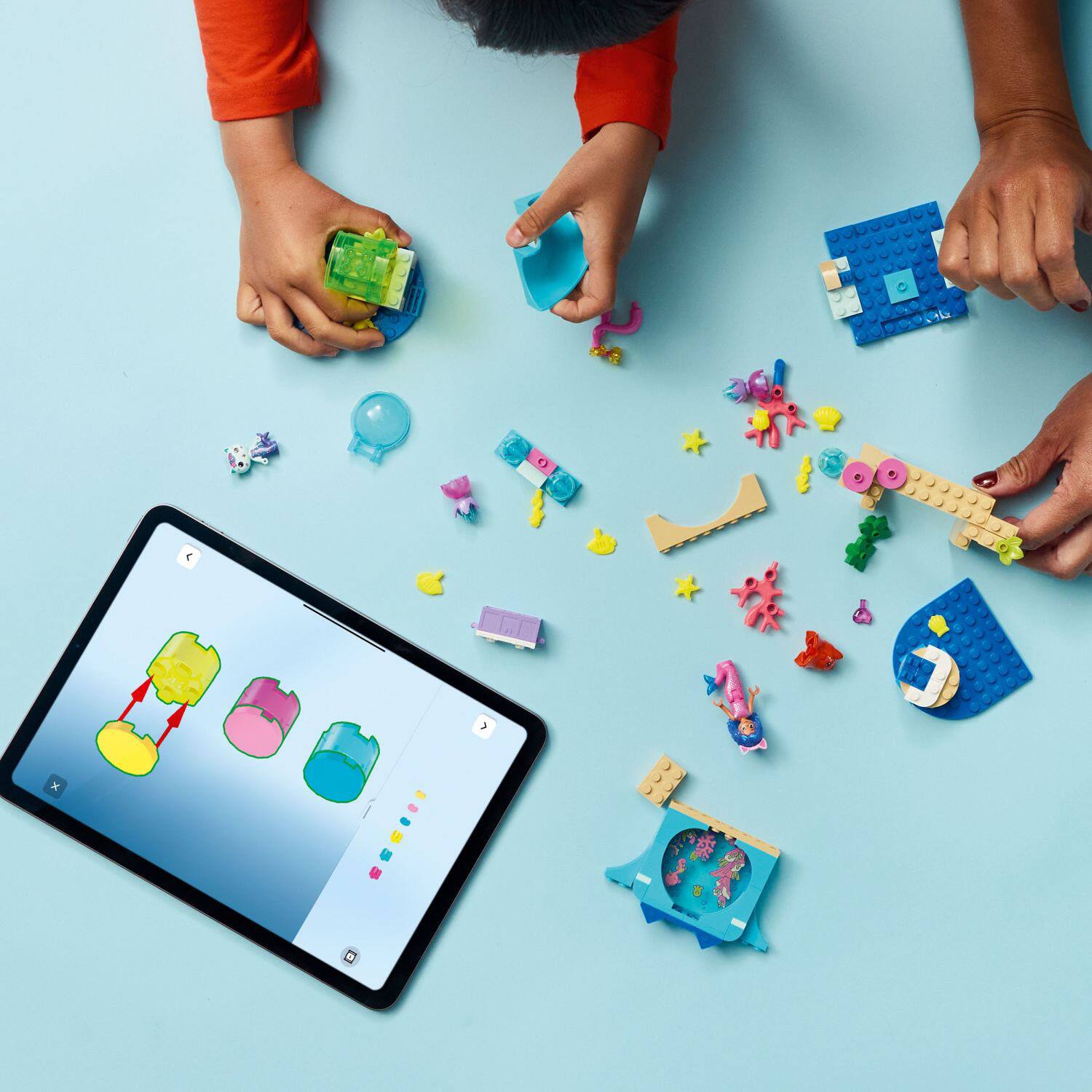 Alt View 12. LEGO - Gabby’s Dollhouse Mermaid Gabby’s Aquarium Adventure 11204.