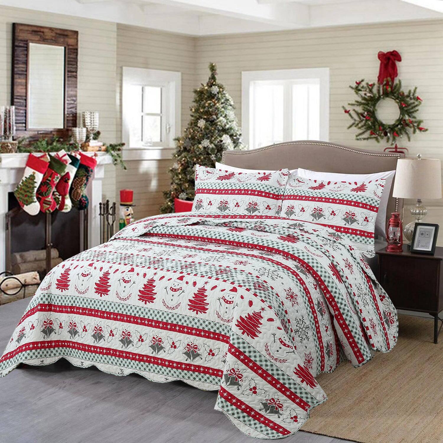 Angle. MarCielo - MarCielo 3-Piece Winter Christmas King Size Quilt Bedspread Set C89 - Red.