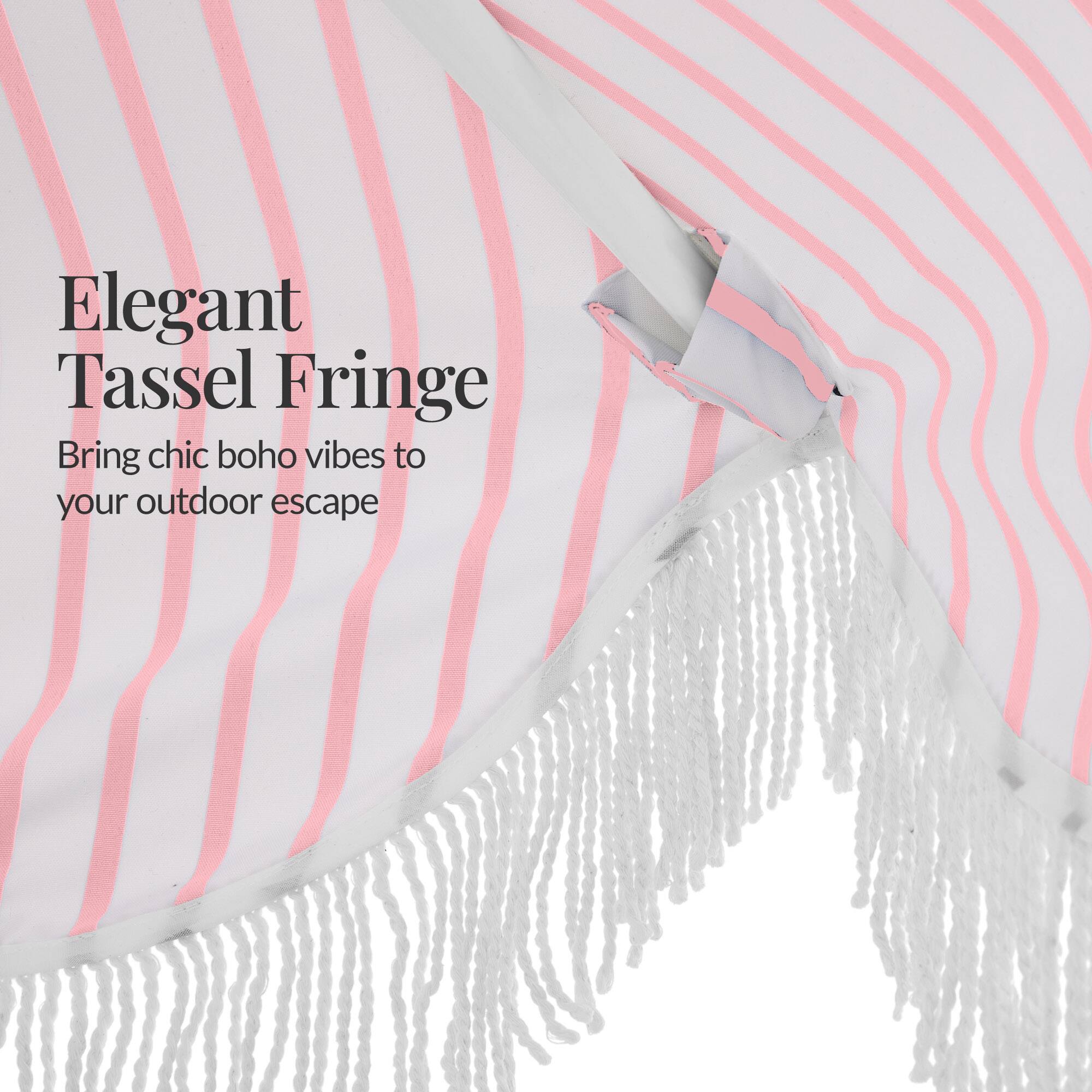 Elegant Tassel Fringe  
Bring chic boho vibes to your outdoor escape