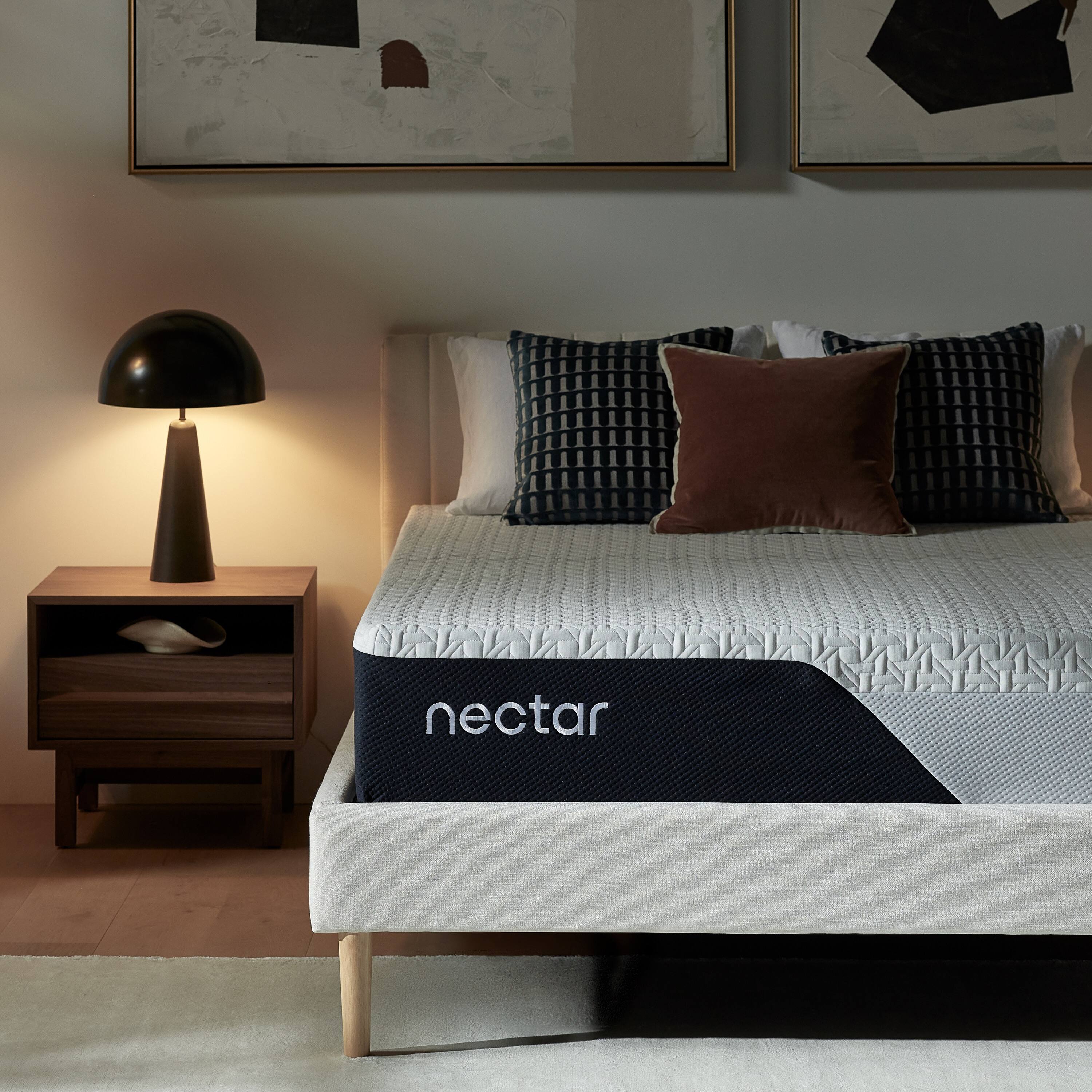 Left. Nectar - Classic 12in Mattress - White.