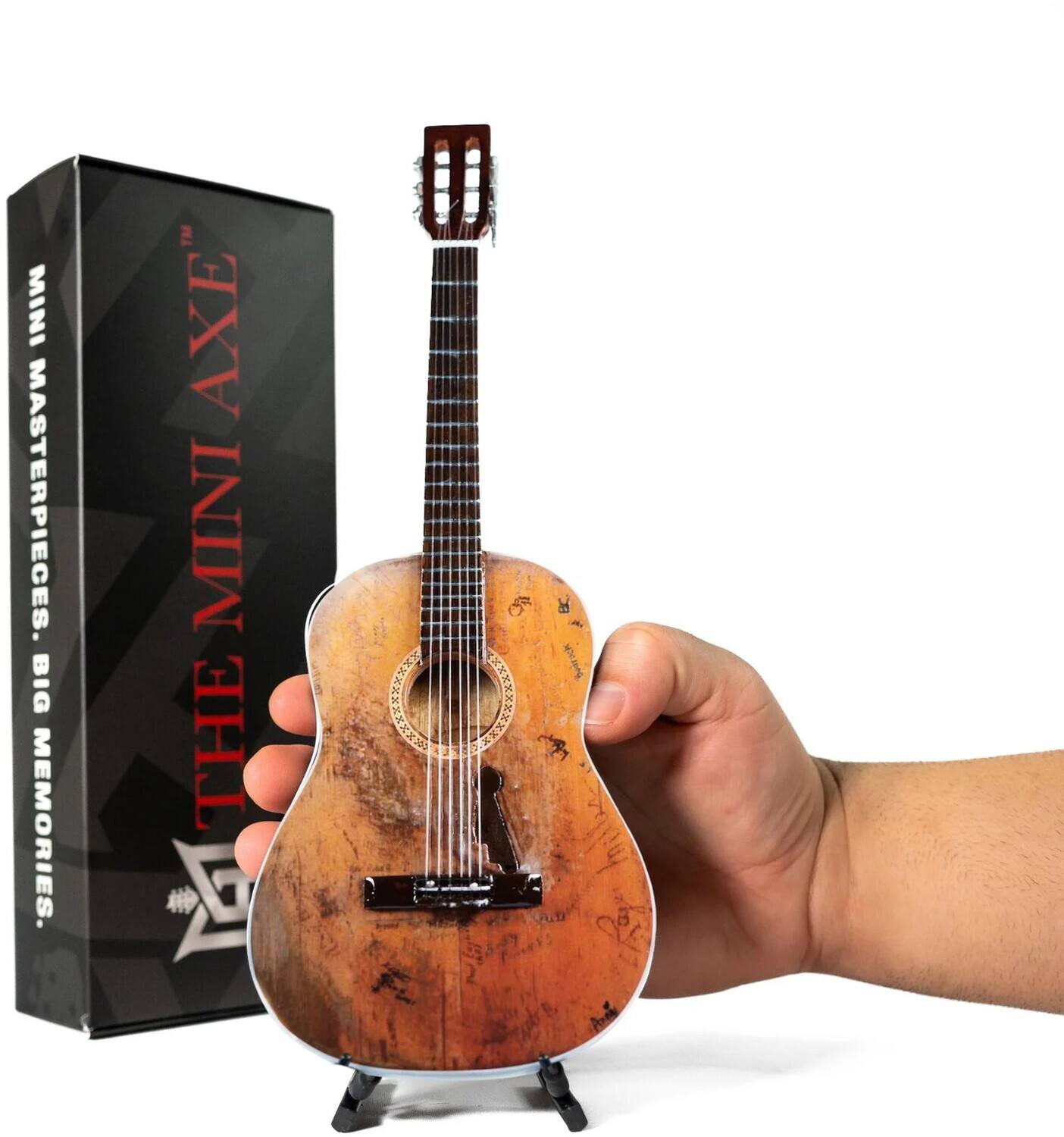 MINI MASTERPIECES. BIG MEMORIES. THE MINI AXE