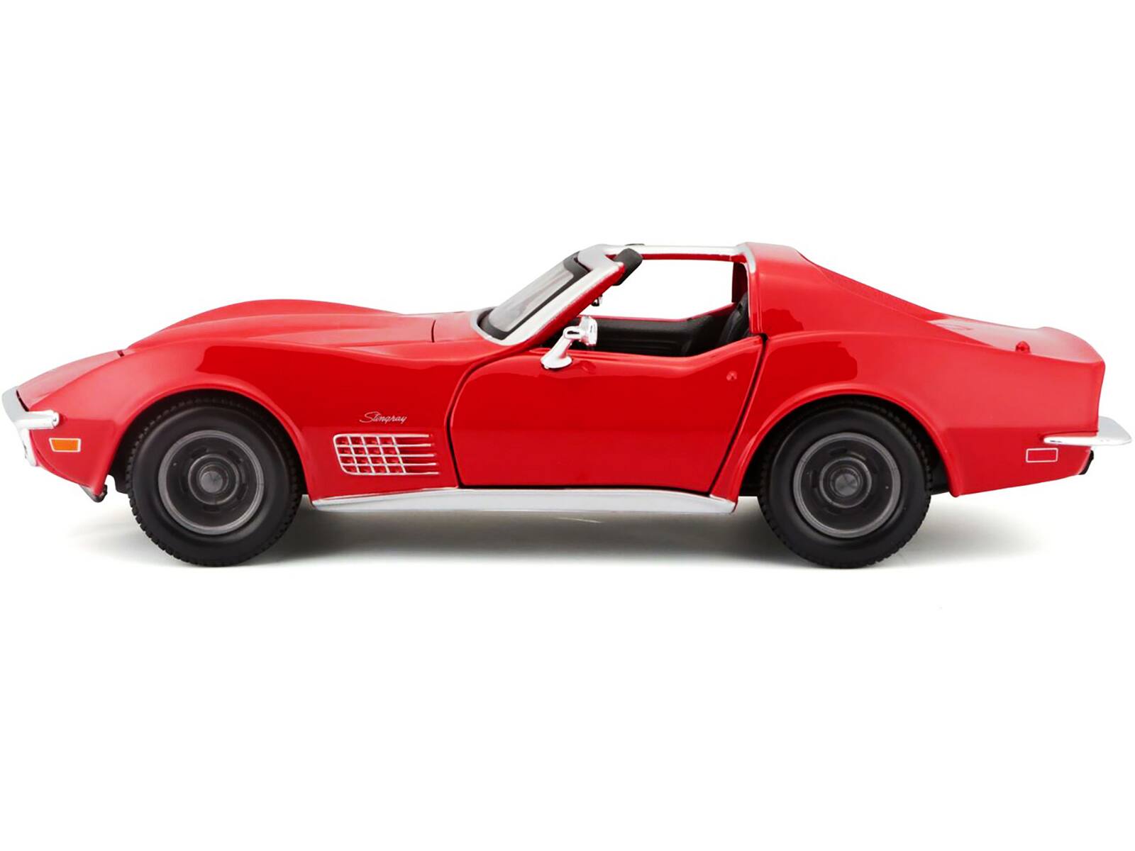 Alt View 2. Maisto - 1970 Chevrolet Corvette Convertible Red 1/24 Diecast Model Car by Maisto.