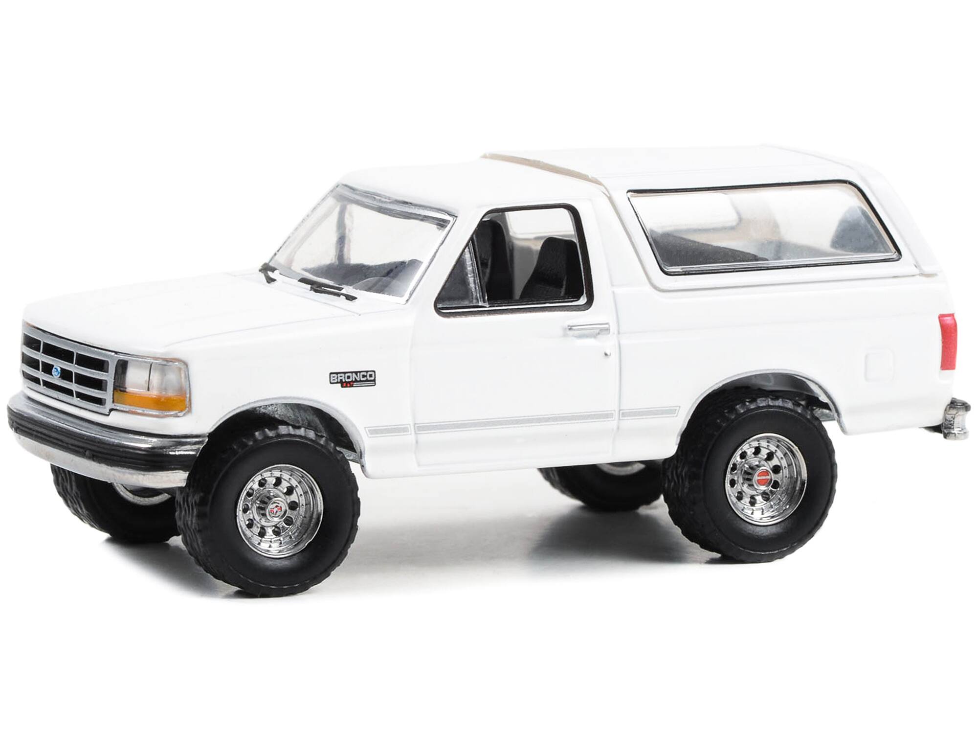 Angle. Greenlight - 1993 Ford Bronco XLT Oxford White "Hobby Exclusive" Series 1/64 Diecast Model Car by Greenlight - White.