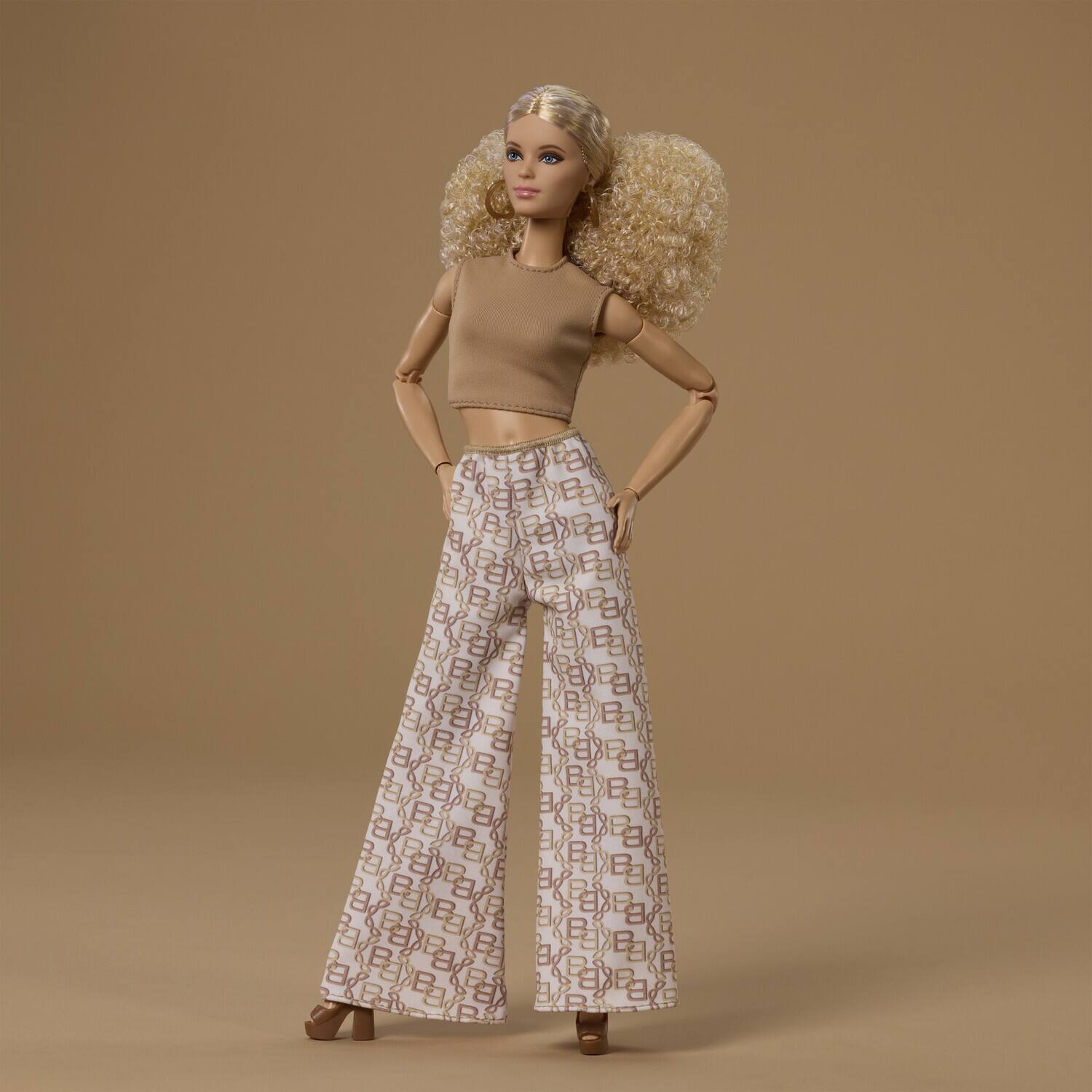 Alt View 2. Mattel - Mattel Collectible - Barbie Basics Neutral Series 2026 Model 07   - COLLECTIBLES - Multicolor.
