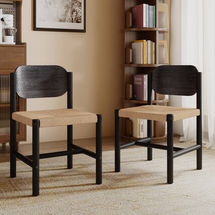 The text on the image appears to be a mix of words and symbols. Here is the corrected and grouped text:
- ANTIOOE
- FORAER
- ART
The text seems to be part of a design or artistic arrangement rather than coherent sentences.