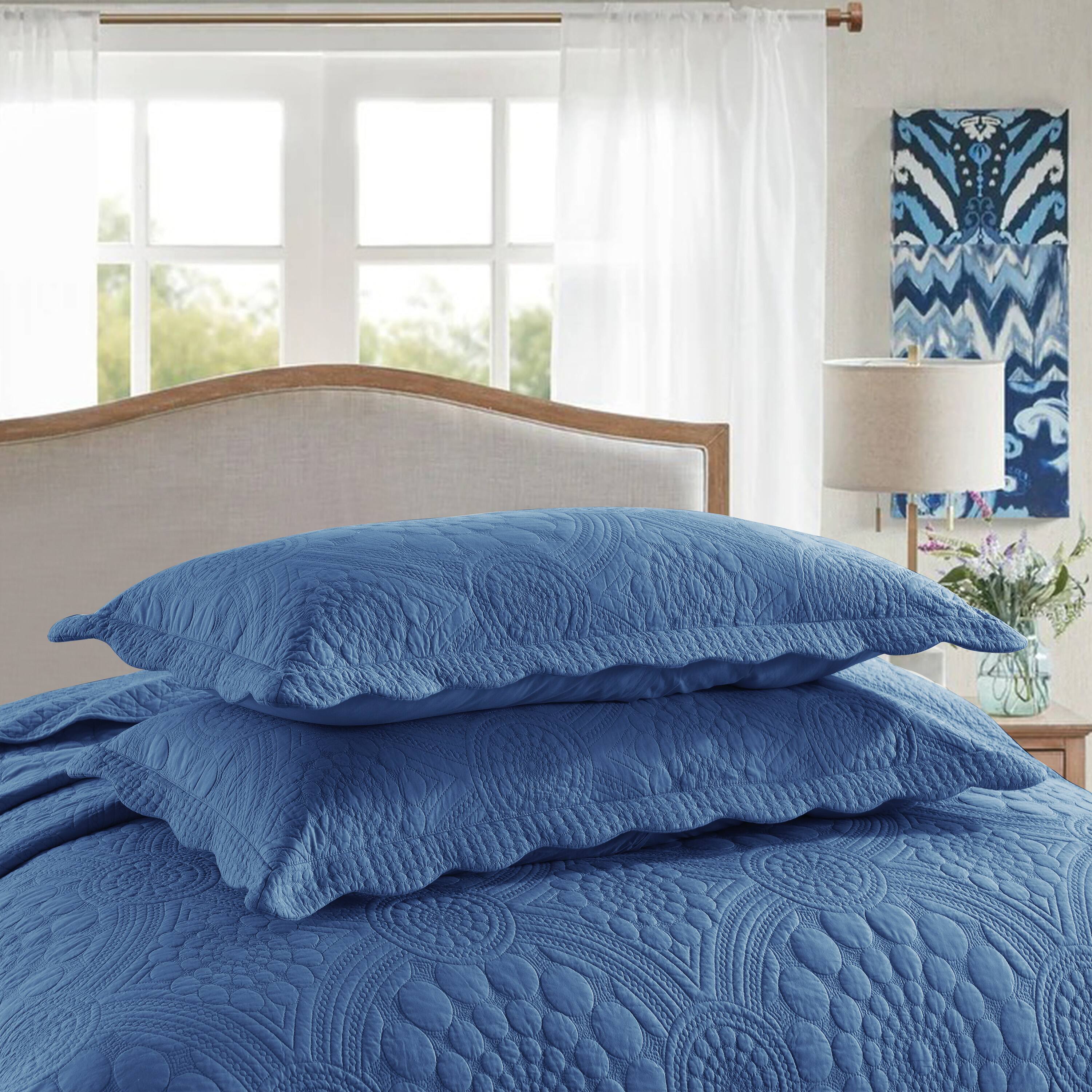 Back. MarCielo - Marcielo 3 Piece 100% Cotton Oversized Bedspread Lightweight Quilt Set - Midtone Blue.