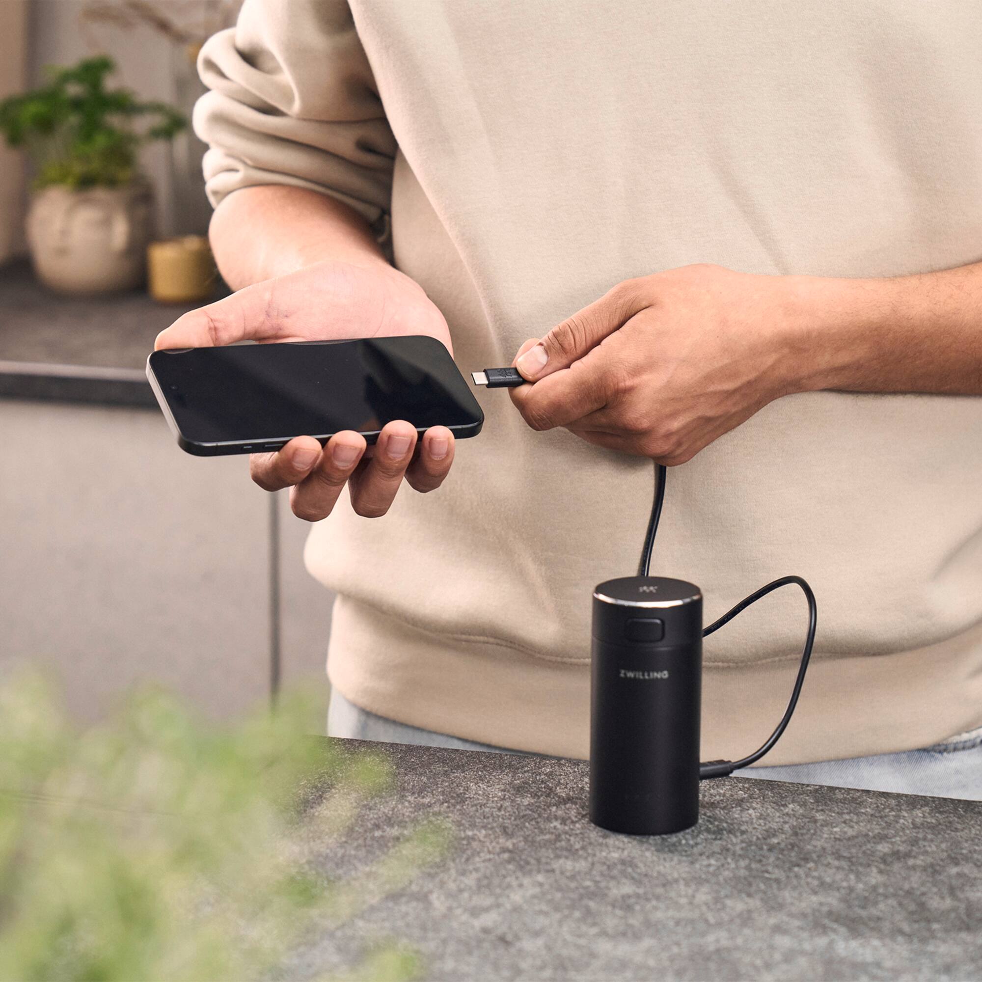 Alt View 3. ZWILLING - ZWILLING Xtend Compact Charger - Black.