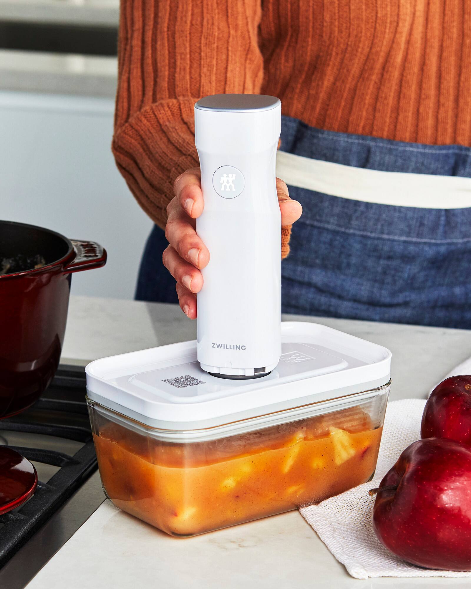 Alt View 3. ZWILLING - ZWILLING Fresh & Save Glass Airtight Food Storage Container, Meal Prep Container - Medium - Clear.