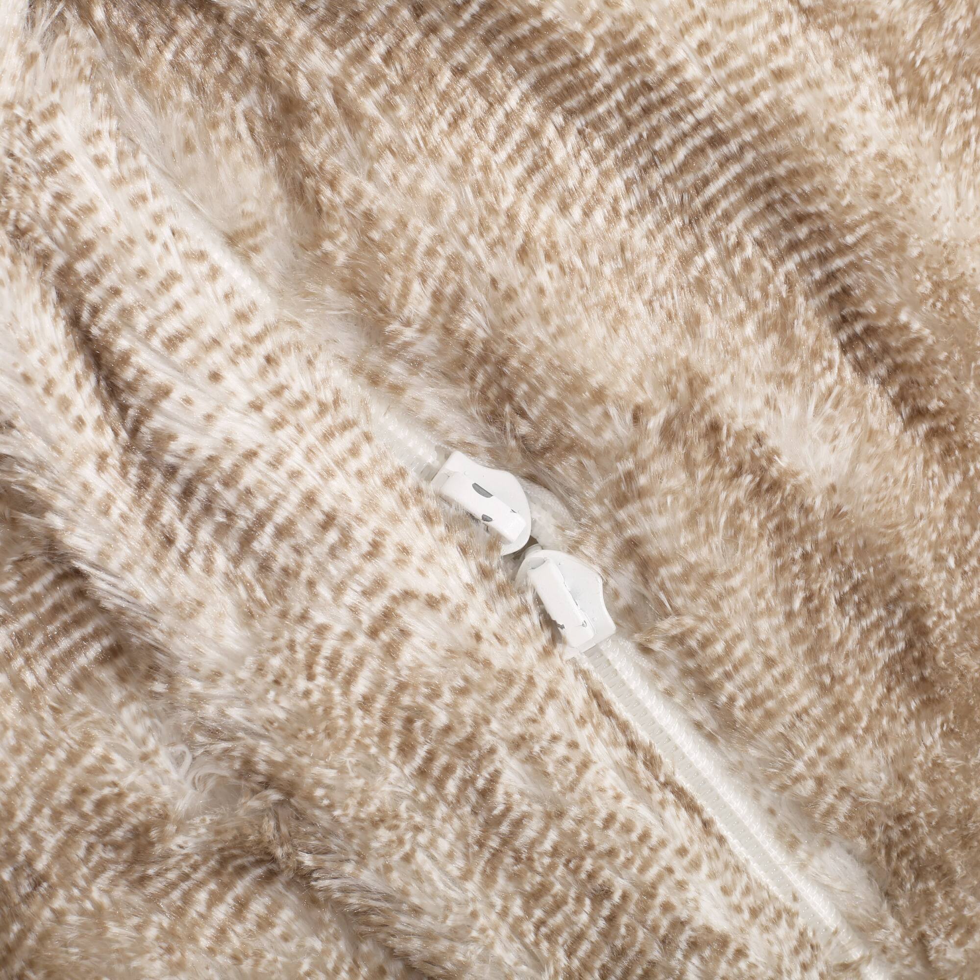 Angle. GOODSILO - Luxurious 5 Foot Round Faux Fur Bean Bag Chair with Removable Cover for Ultimate Comfort and Style - White Base+Cream Shade.