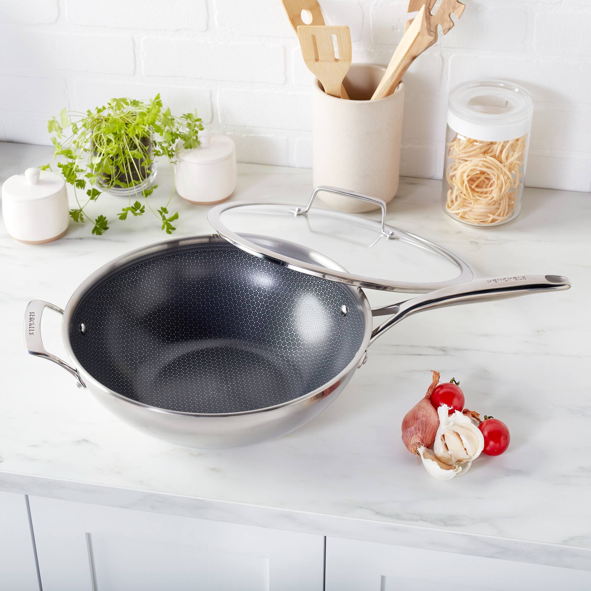 【ほぼ未使用】WSR3600H4P-BK Henckels Paradigm Ceramic 12 inch Dual Performance Wok with Lid