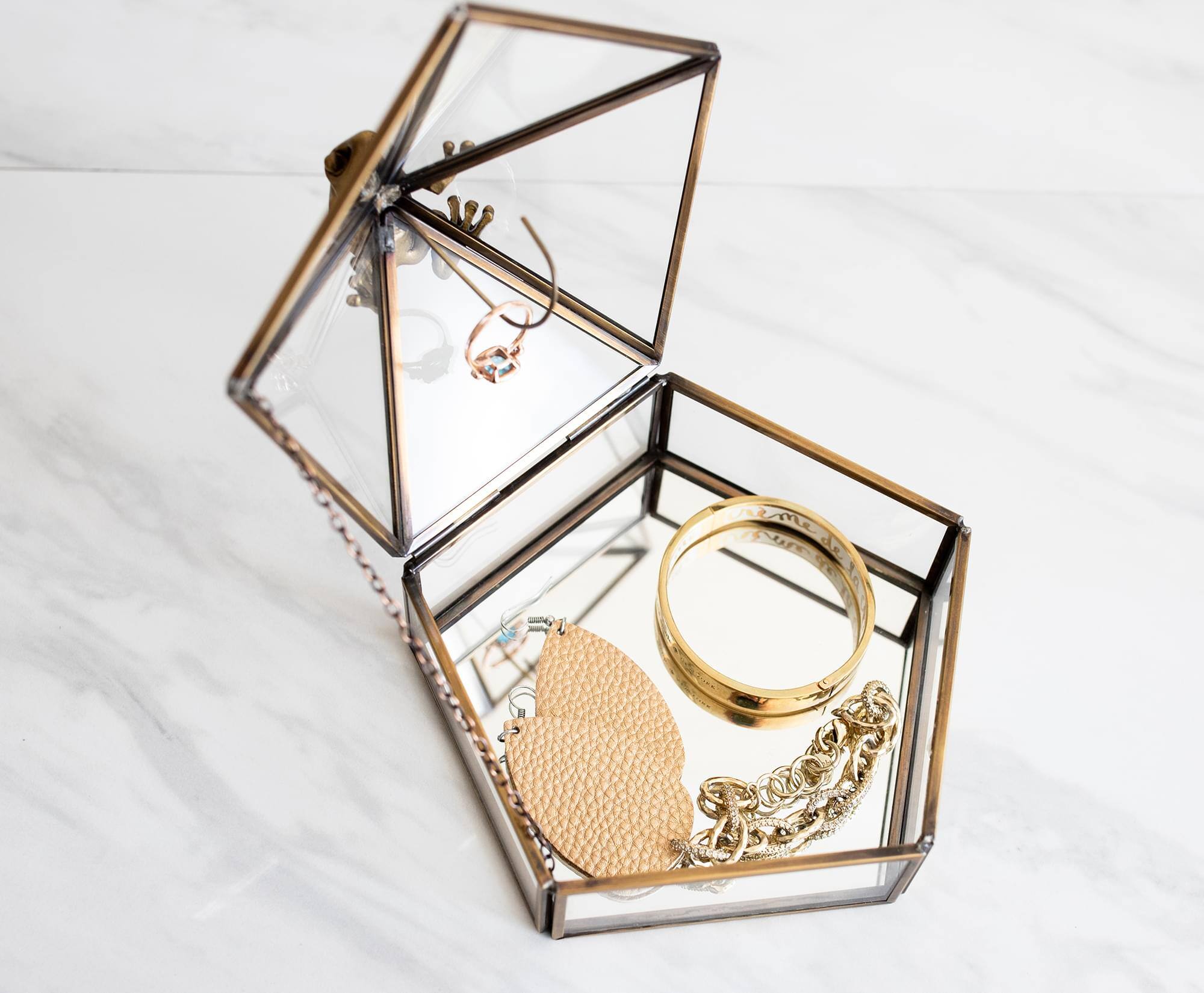 Alt View 10. Ukonic - Harry Potter Gold Chocolate Frog Jewelry Box Storage Case Organizer - Gold.