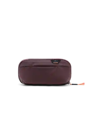 Angle. Peak Design - Wash Pouch Small - Eclipse.