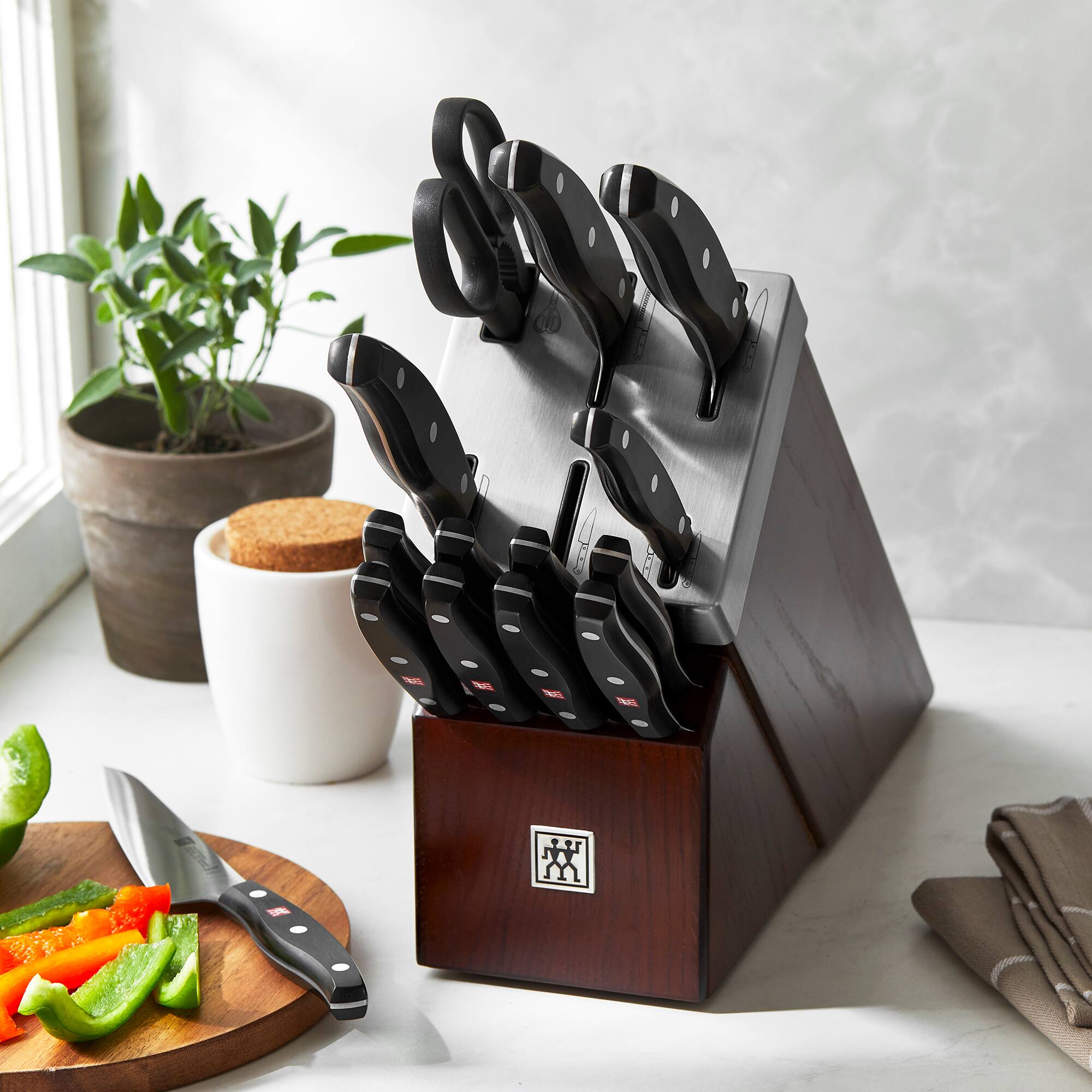 Alt View 3. ZWILLING - ZWILLING TWIN Signature 15-pc Self-Sharpening Knife Block Set - Brown - Brown.