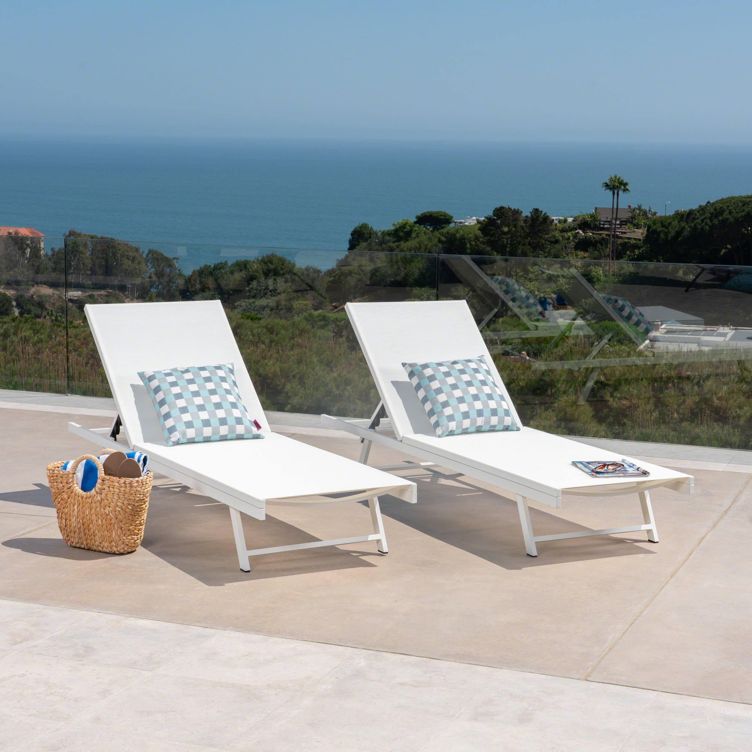 Angle. Mondawe - Outdoor Chaise Lounge Chairs Set of 2 with Adjustable Backrest - White.