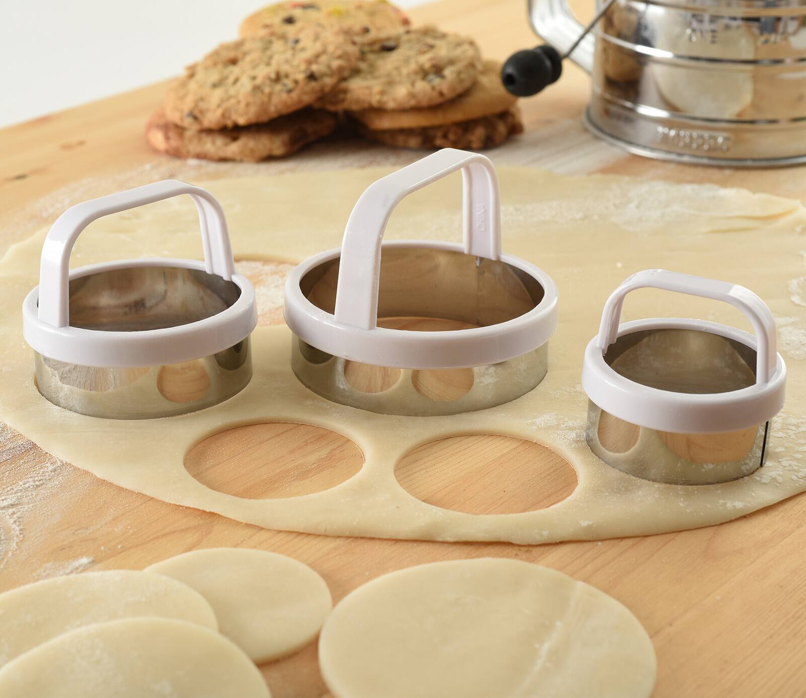 Alt View 4. Norpro - Biscuit/Cookie Cutters, Set of 3 – Stainless Steel, Round, Fluted & Straight Edge - Silver.