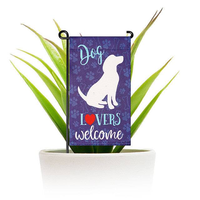 G128 - Garden Flag & Stand Dog Lovers Welcome 4 x 8 Inch Blockout Polyester - Assorted Colors
