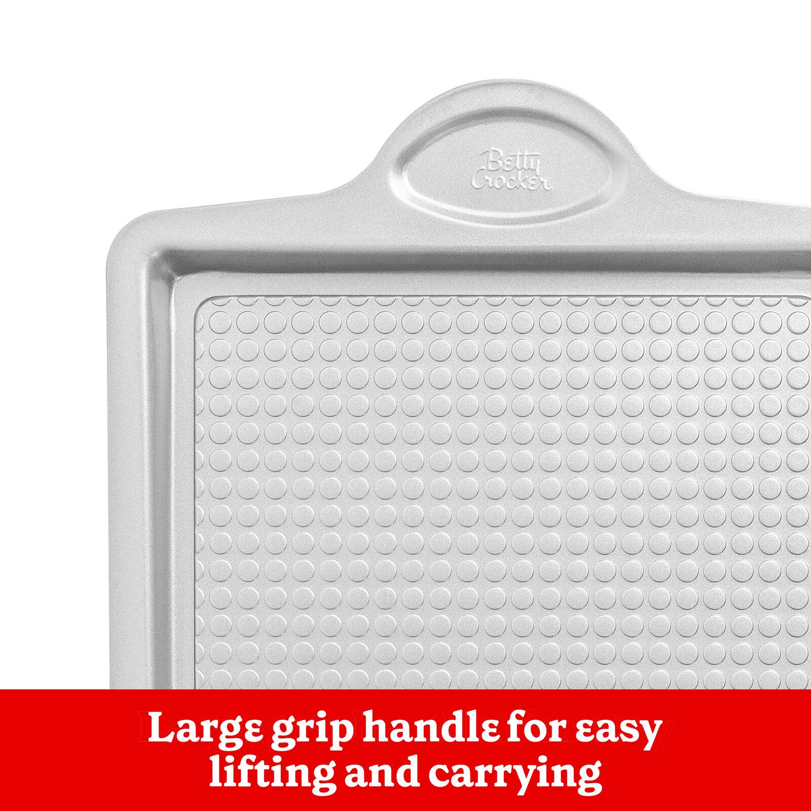 Betty Crocker

Large grip handle for easy lifting and carrying