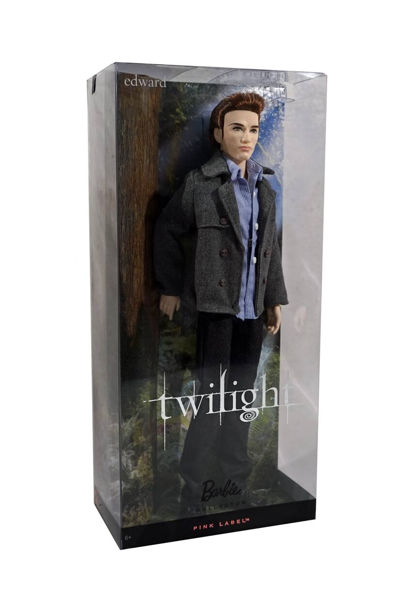 Edward  
Twilight  
Barbie Collector  
Pink Label  
6+