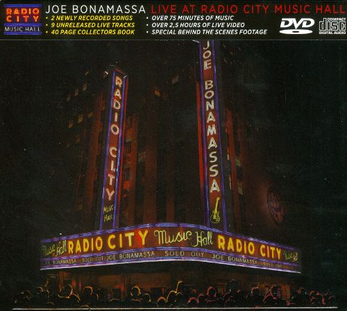  Live at Radio City Music Hall [CD &amp; DVD]