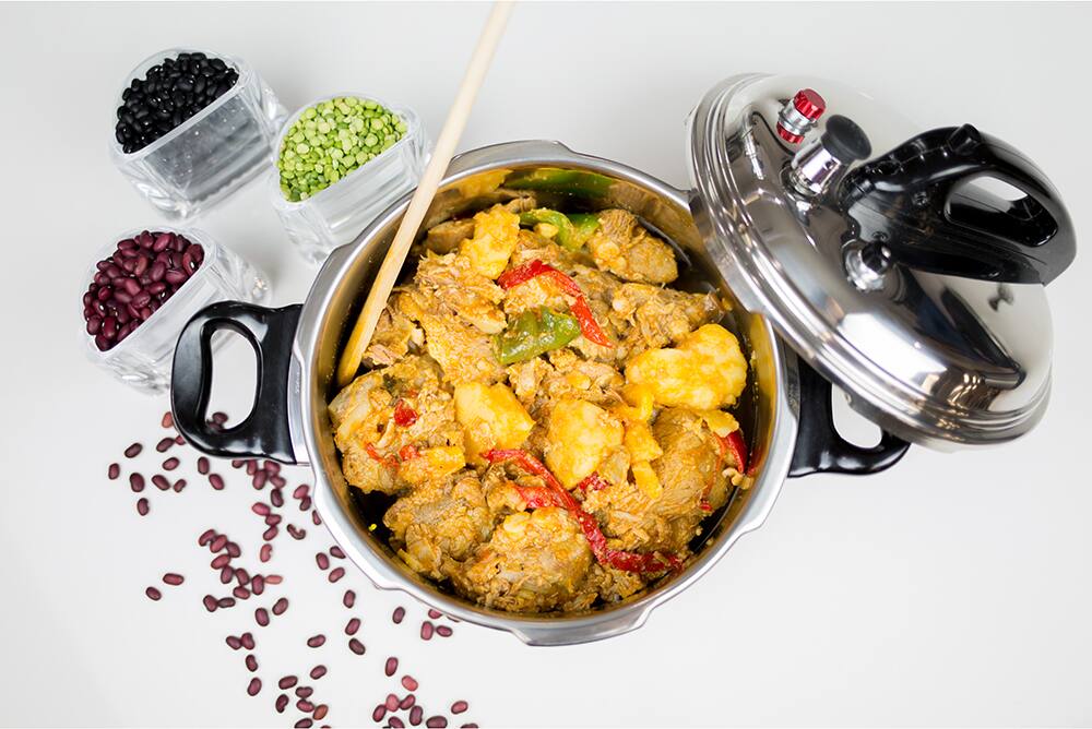 Left. Bene Casa - 7L Cooktop Pressure Cooker in Stainless Steel - Stainless Steel.