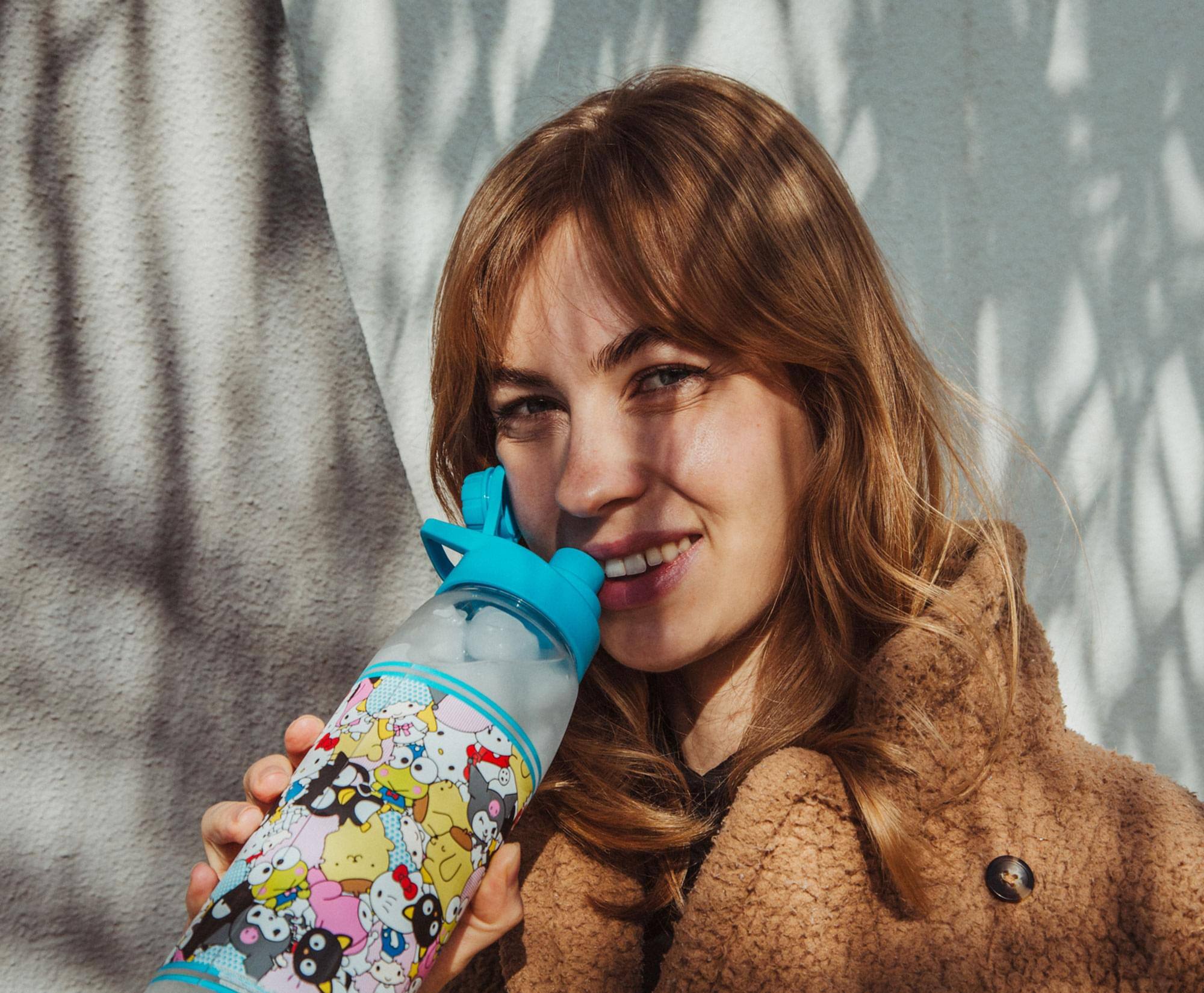 Alt View 5. Silver Buffalo - Sanrio Hello Kitty and Friends Plastic Water Bottle With Screw-Top Lid - Blue.