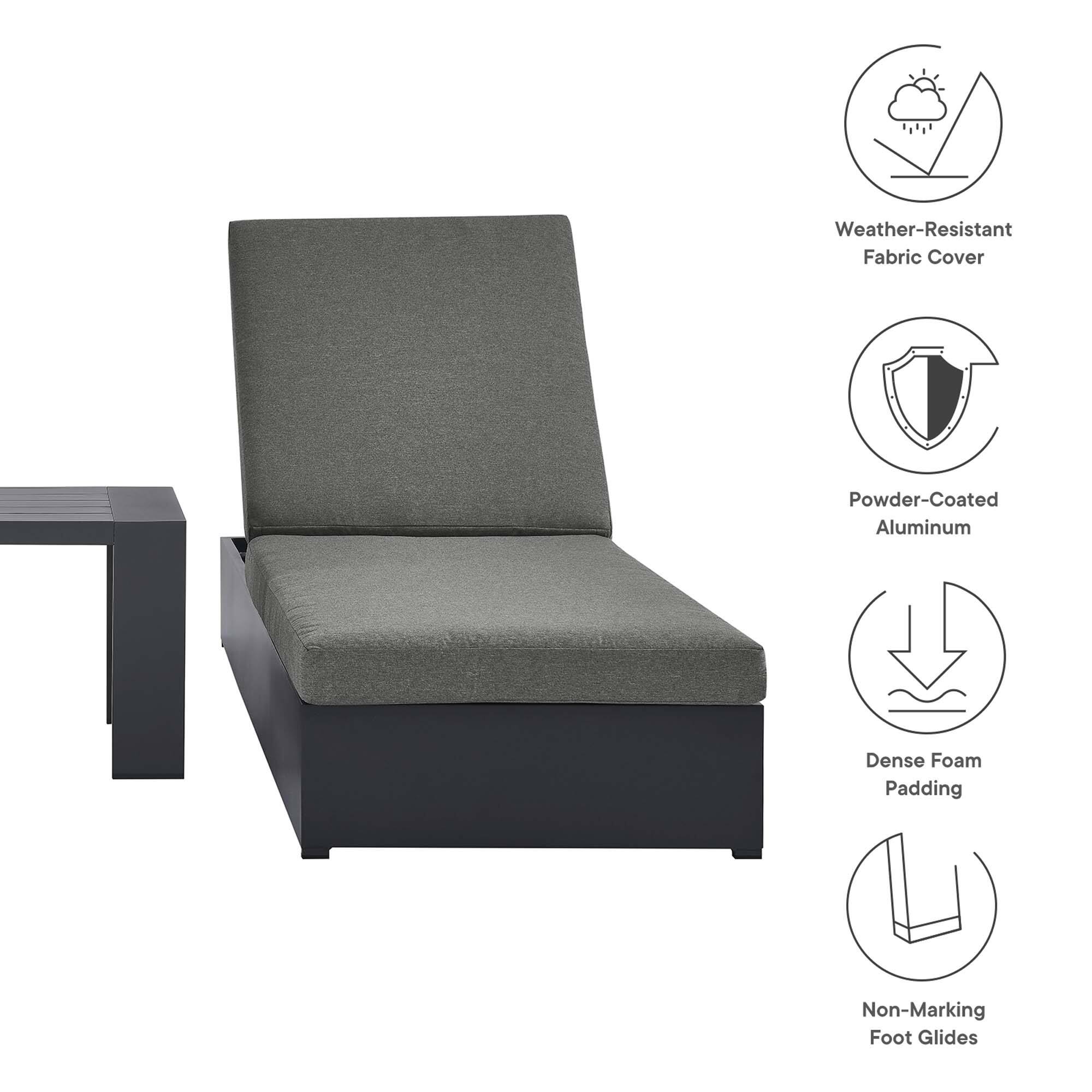 Weather-Resistant Fabric Cover  
Powder-Coated Aluminum  
Dense Foam Padding  
Non-Marking Foot Glides