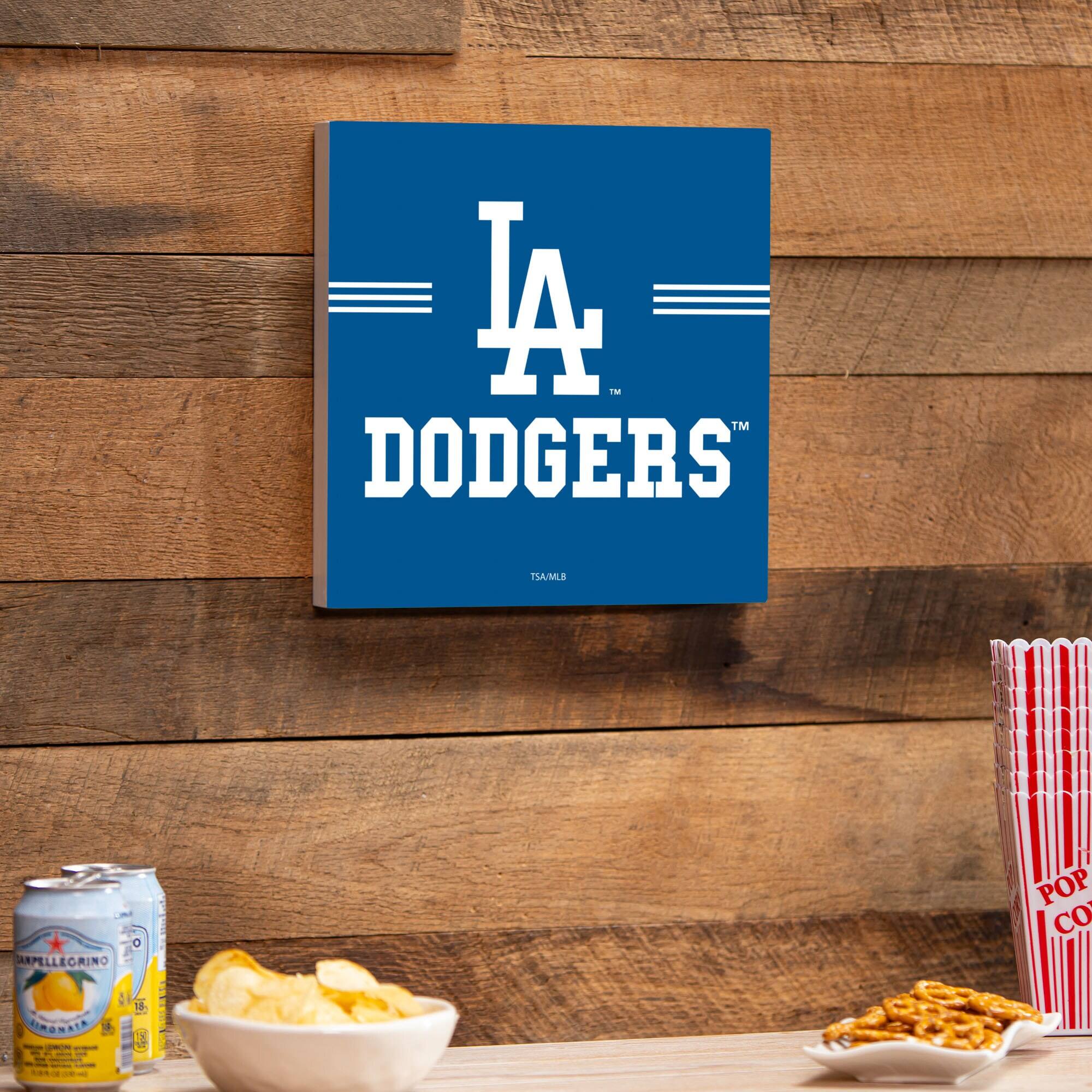 LA DODGERS  
ISABELLEGRINO  
POP CORN  
BIRONALA  
18