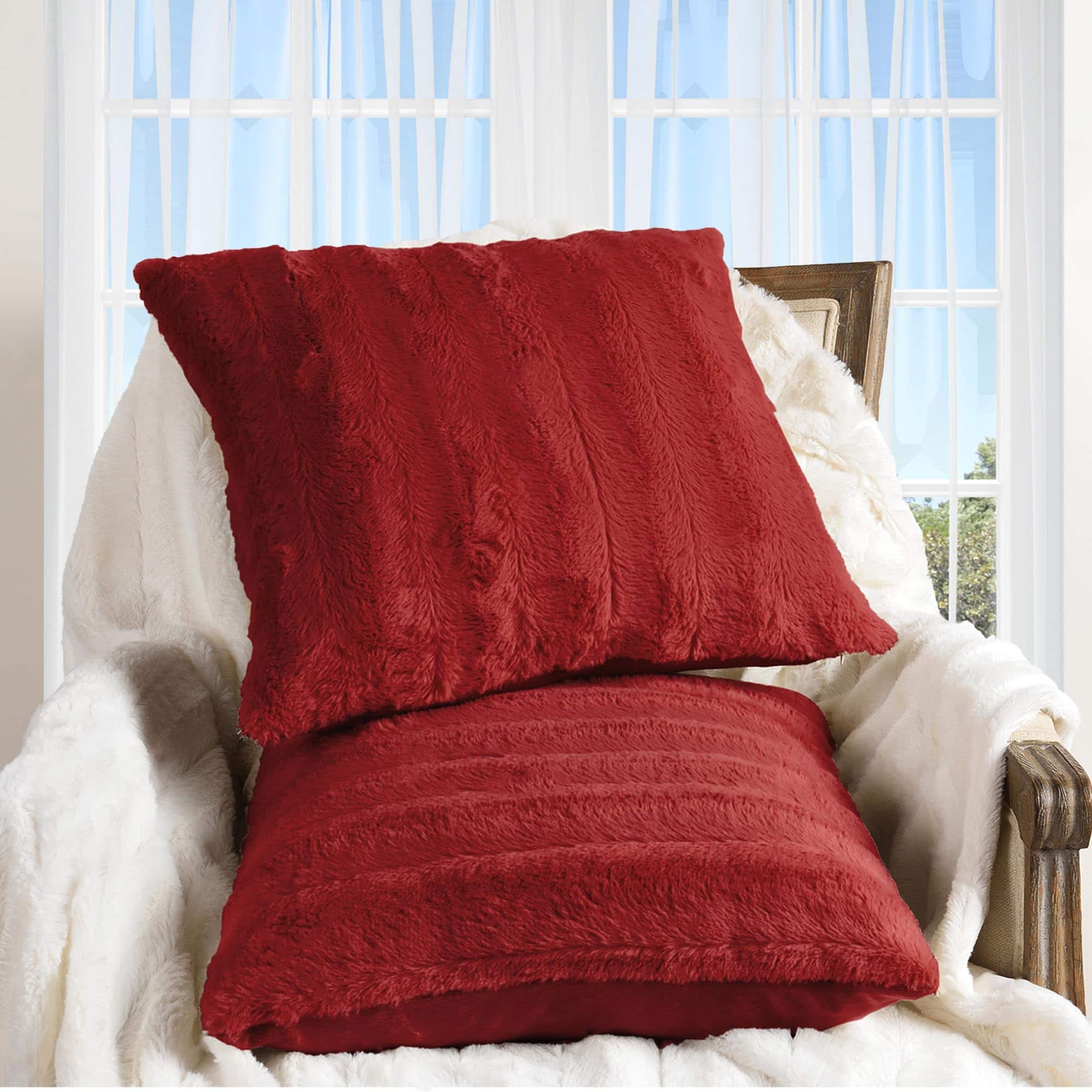 Cheer Collection - Set of 2 Faux Fur Throw Pillows 22" X 22" - Maroon