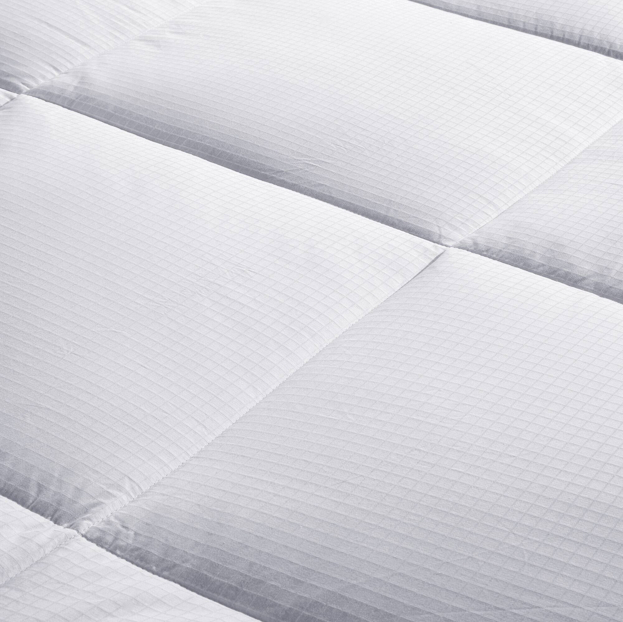 Back. Peace Nest - Peace Nest White Down Alternative Comforter Duvet Insert - White.
