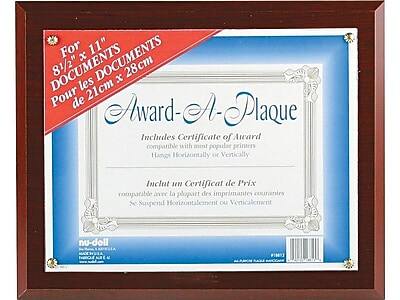 For 8½" x 11" Documents  
Pour les Documents de 21cm x 28cm  

Award-A-Plaque  
Includes Certificate of Award  
Compatible with most popular printers  
Hangs Horizontally or Vertically  

Inclut un Certificat de Prix  
Compatible avec la plupart des imprimantes courantes  
Se suspend Horizontalement ou Verticalement  

nu-doll