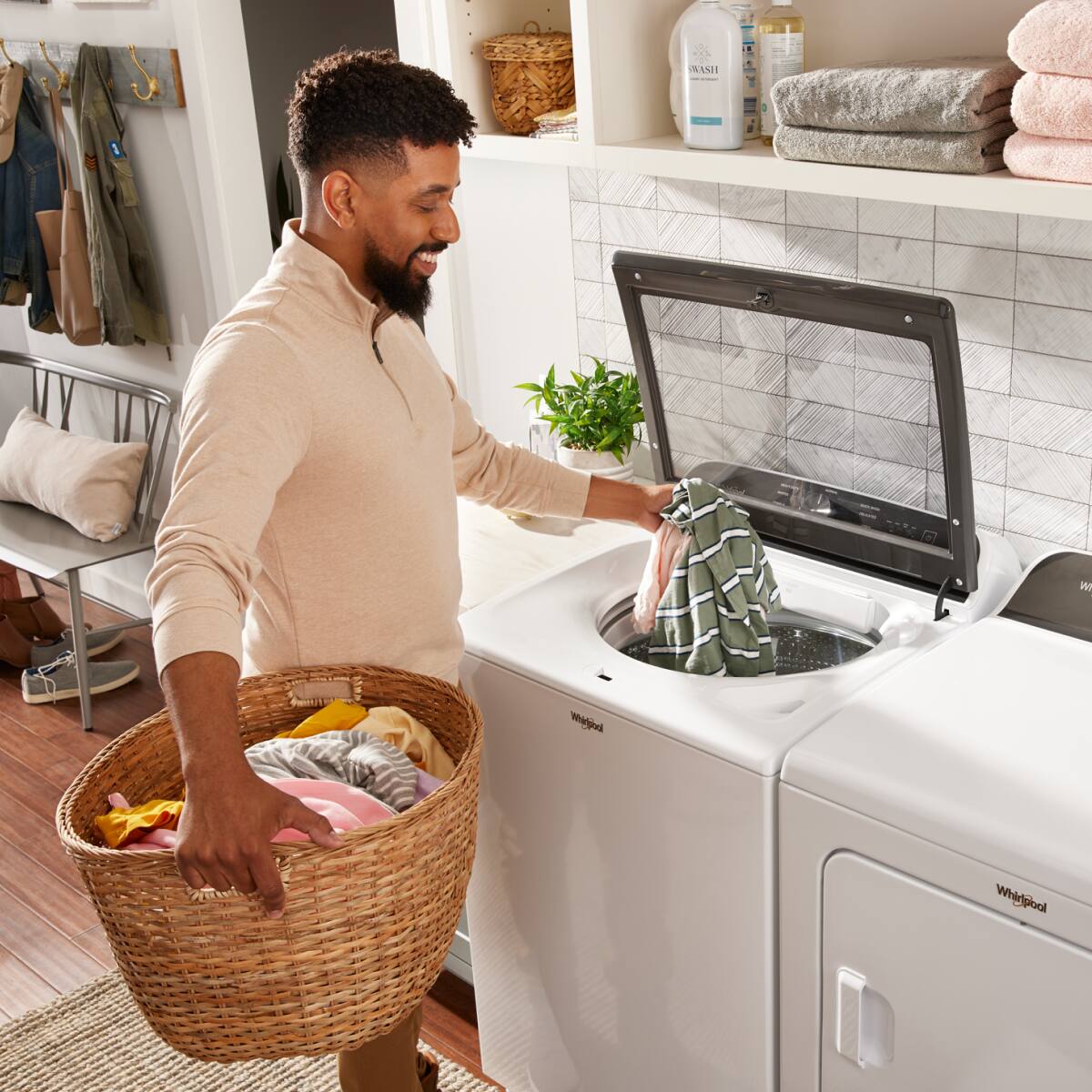 Alt View 7. Whirlpool - Whirlpool - 5.3 Cu. Ft. High Efficiency Top Load Washer with 2 in 1 Removable Agitator - White - White.