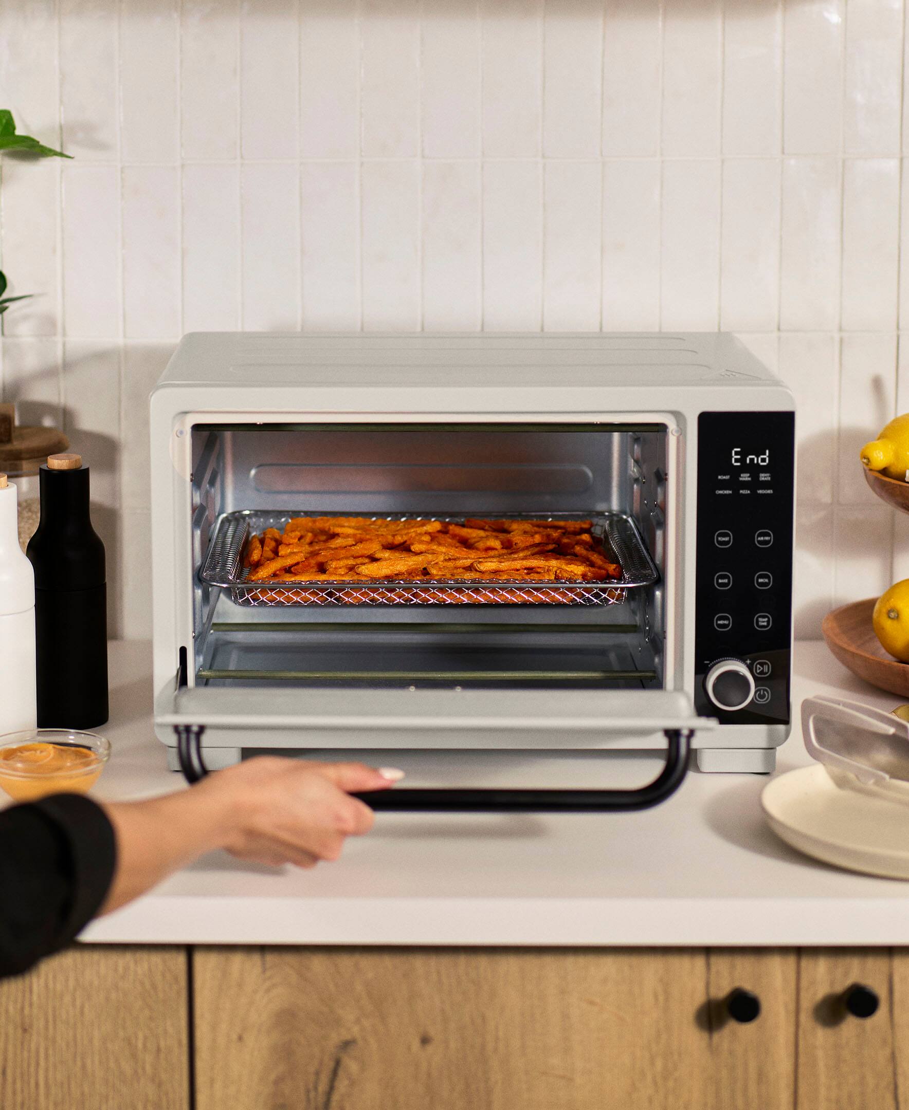 Alt View 3. bella PRO - 6-Slice Air Fryer Toaster Oven (0.88 Cu. Ft.) - Oatmilk.