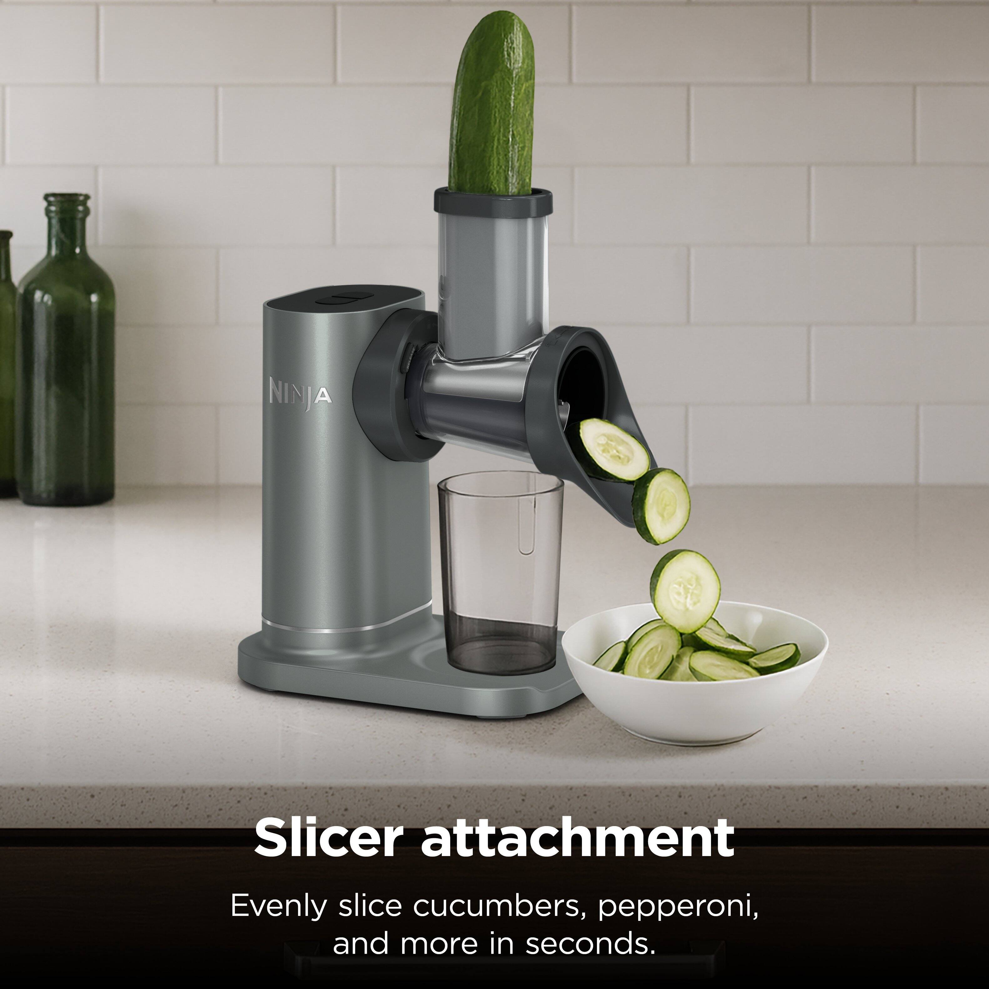 Ninja Slicer attachment

Evenly slice cucumbers, pepperoni, and more in seconds.