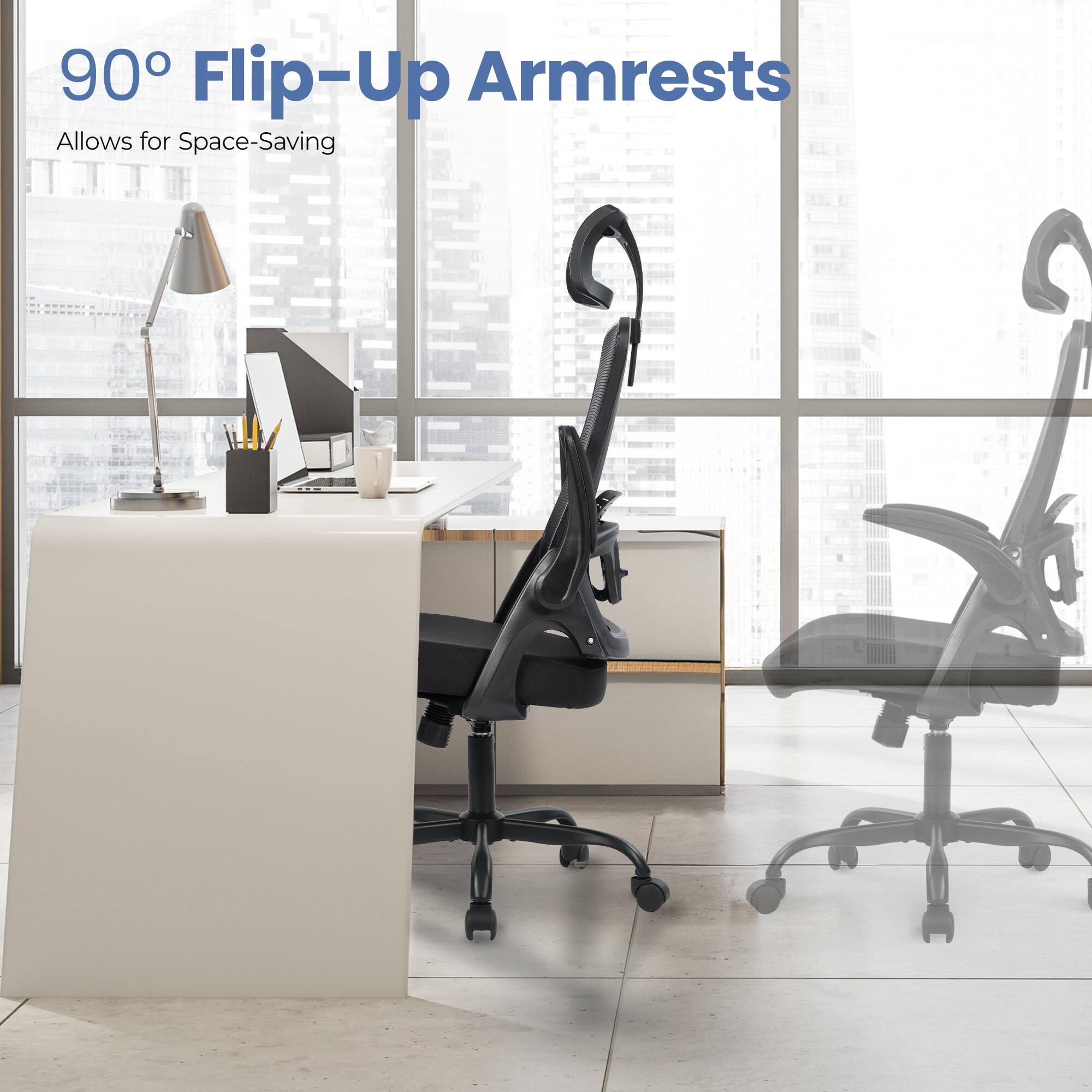 90° Flip-Up Armrests  
Allows for Space-Saving